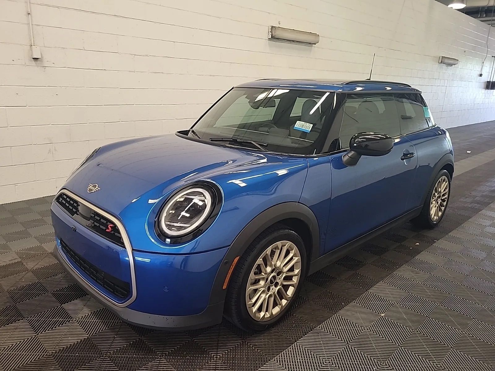 Icy Sunshine Blue Metallic 2025 MINI Cooper Hatchback Front-Wheel Drive 7-Speed Automatic