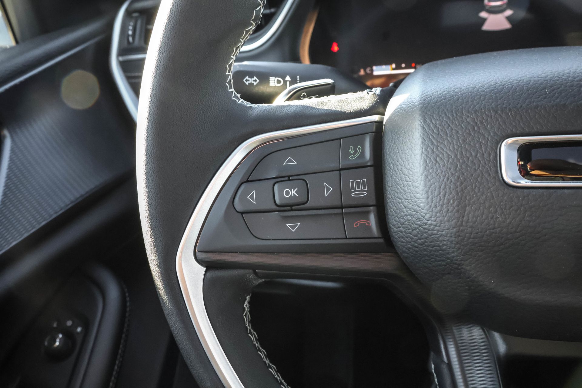 2025 JEEP GRAND CHEROKEE L - Image 26