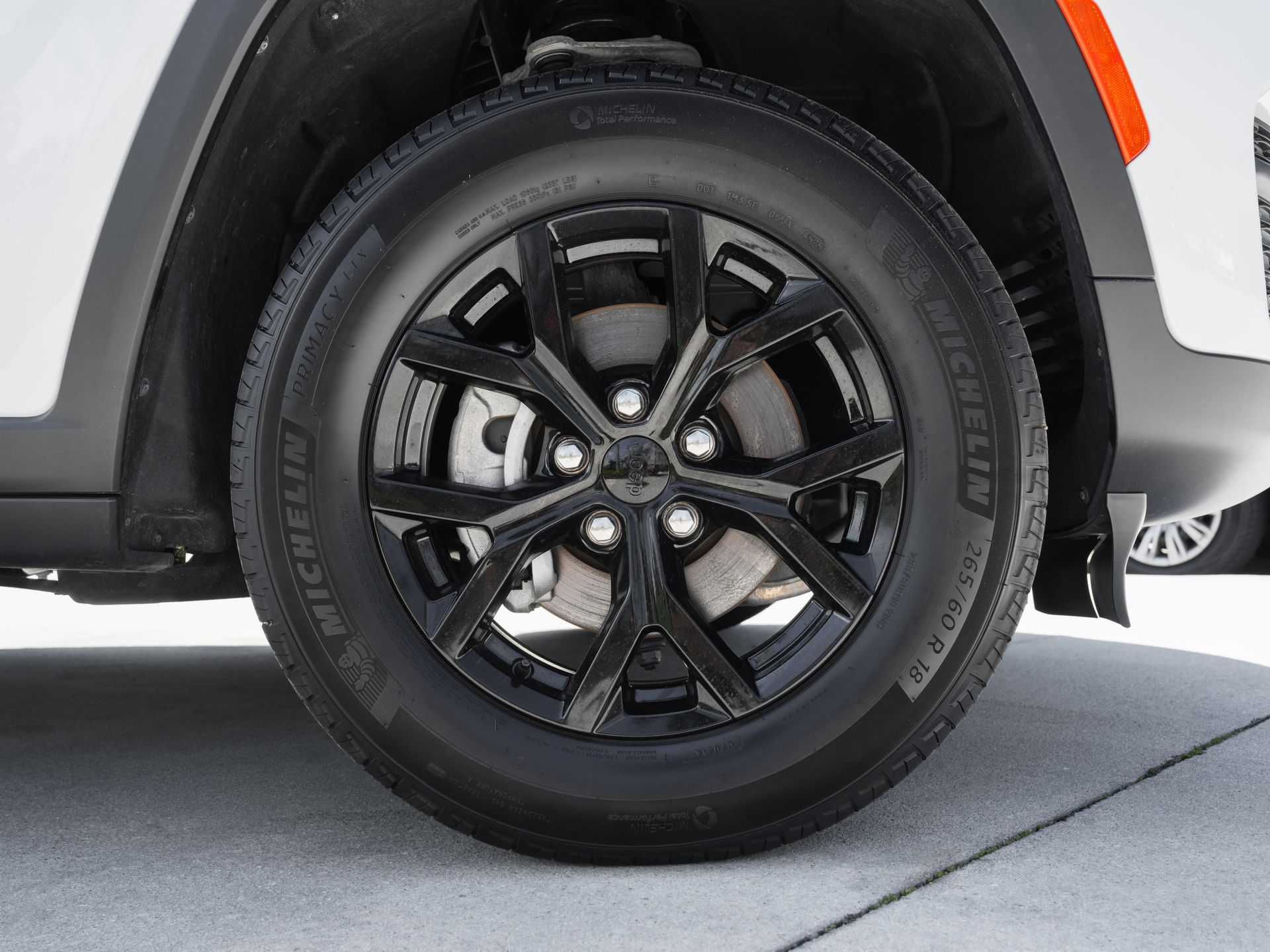 used 2025 Jeep Grand Cherokee car, priced at $34,000