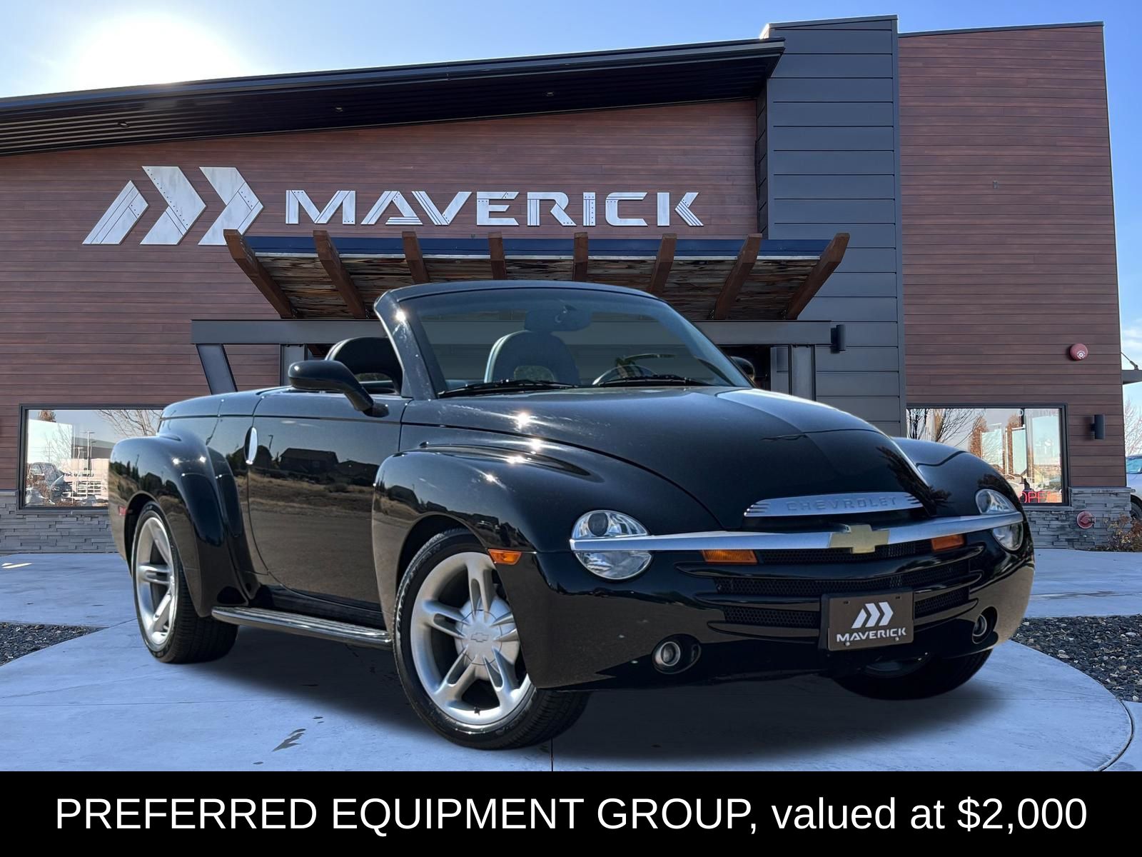 Smokin' Asphalt 2005 Chevrolet SSR Convertible Rear-Wheel Drive Automatic
