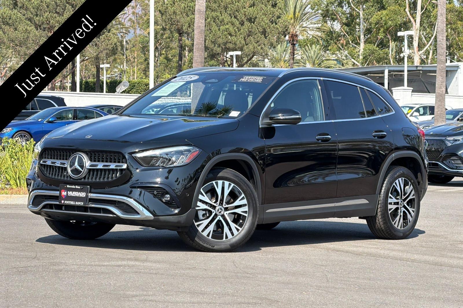 Night Black 2025 Mercedes-Benz GLA SUV / Crossover Front-Wheel Drive 8-Speed Dual Clutch