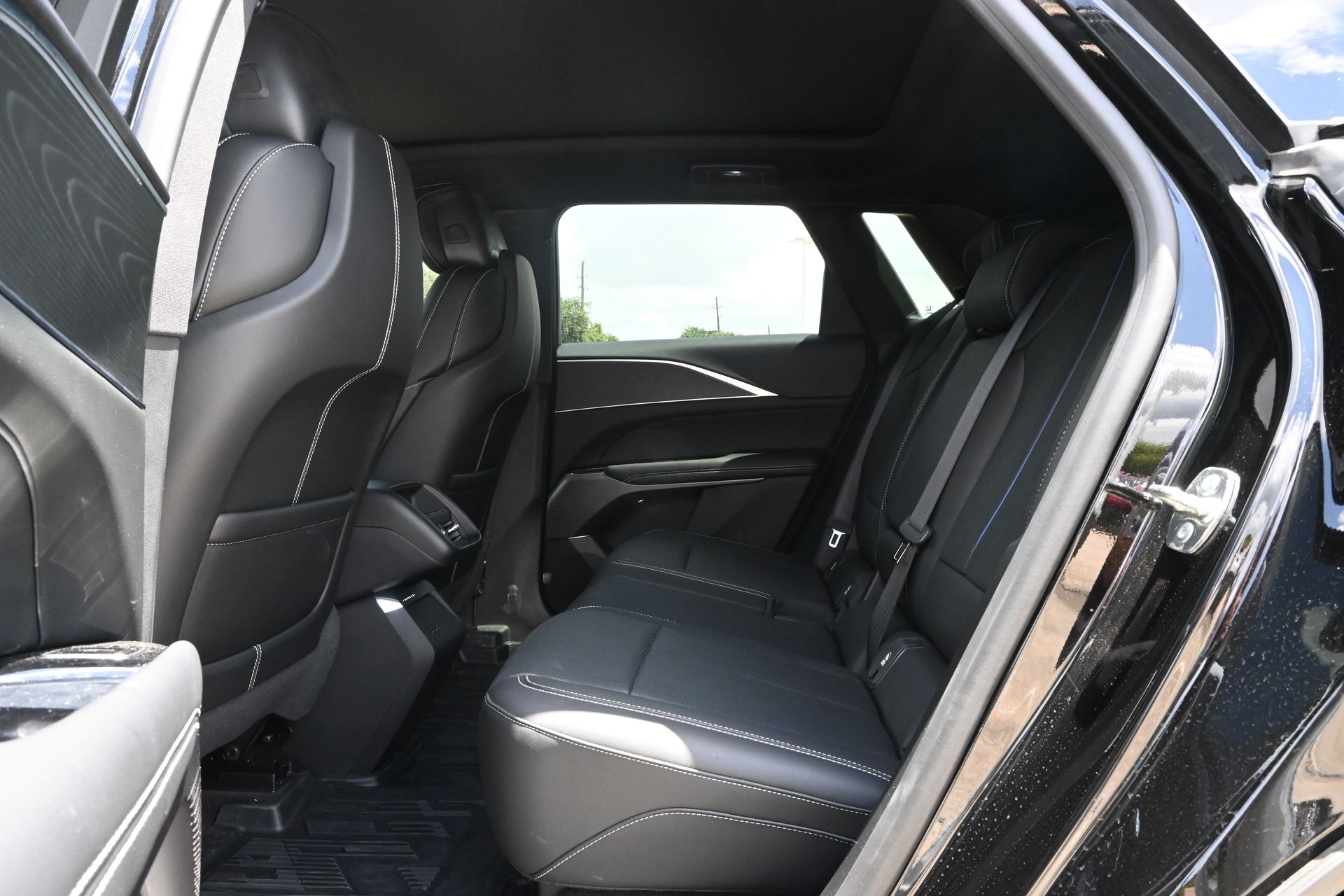 2025 Cadillac LYRIQ Luxury Black at Ultimate Motorsports
