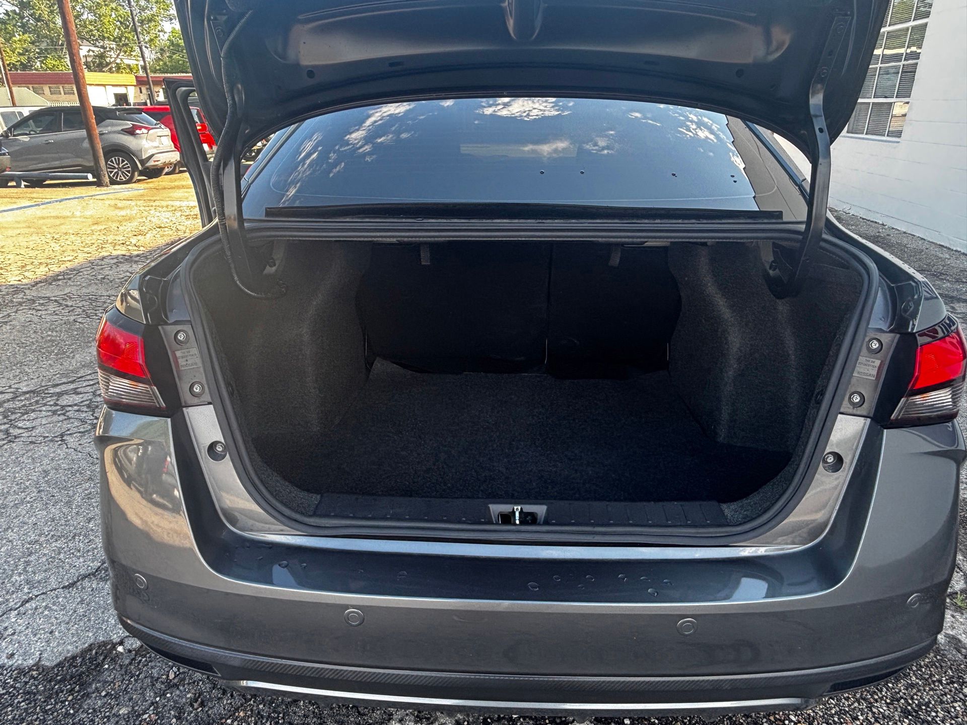2024 Nissan Versa 1.6 SV - 8