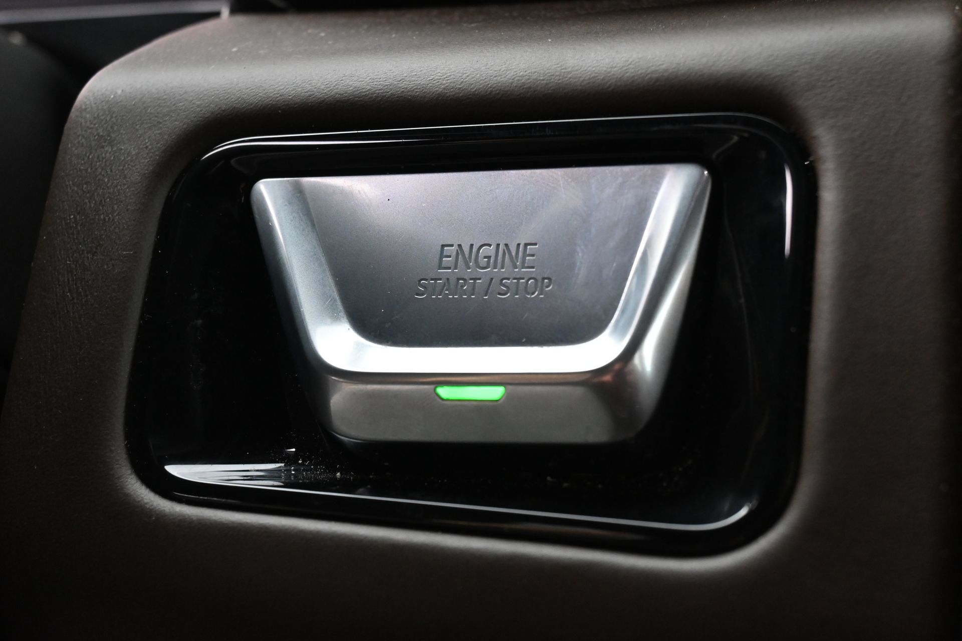 2025 GMC Yukon Denali Ultimate White at Community Honda