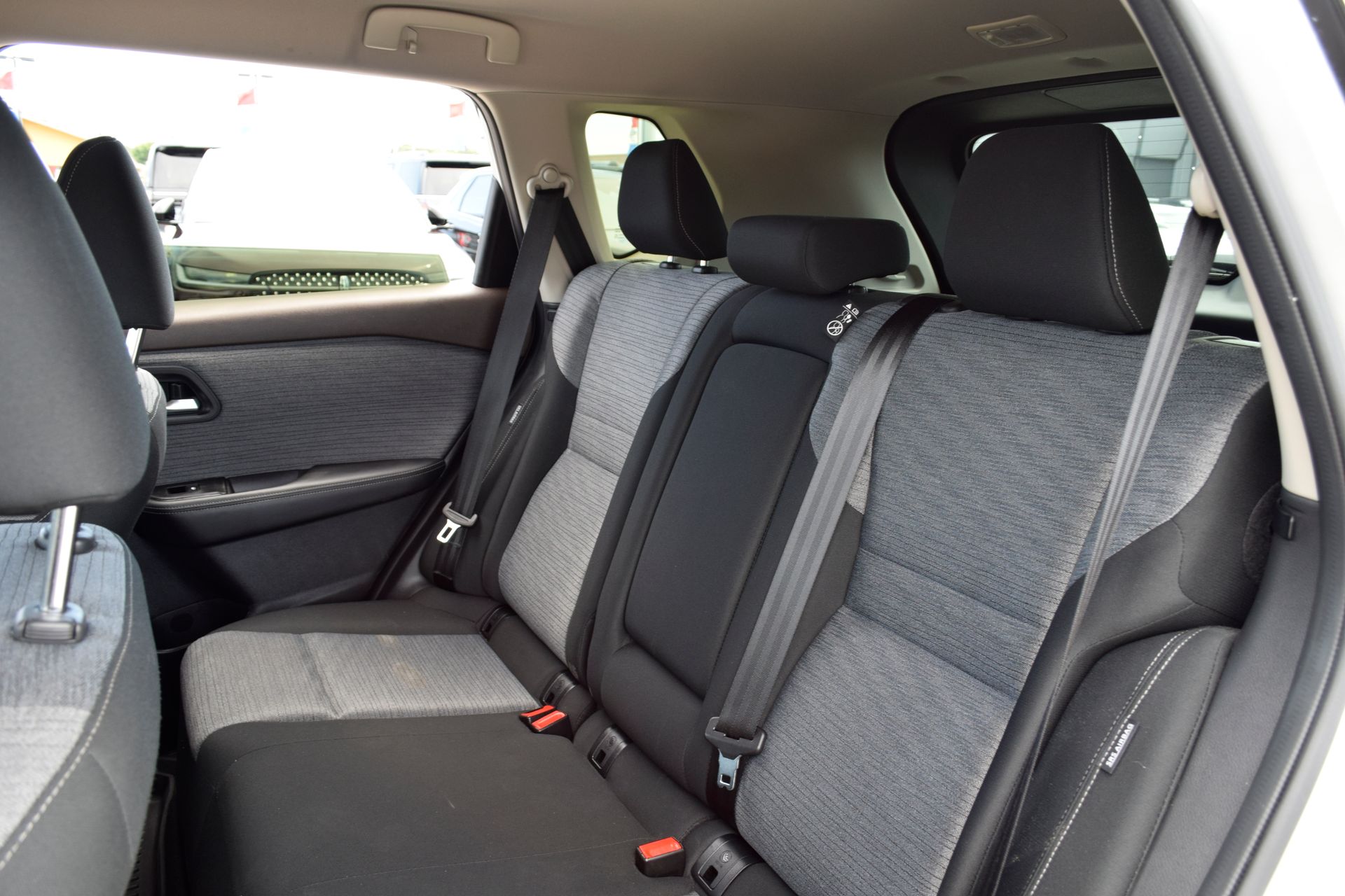 2023 Nissan Rogue SV Silver at Baytown Hyundai