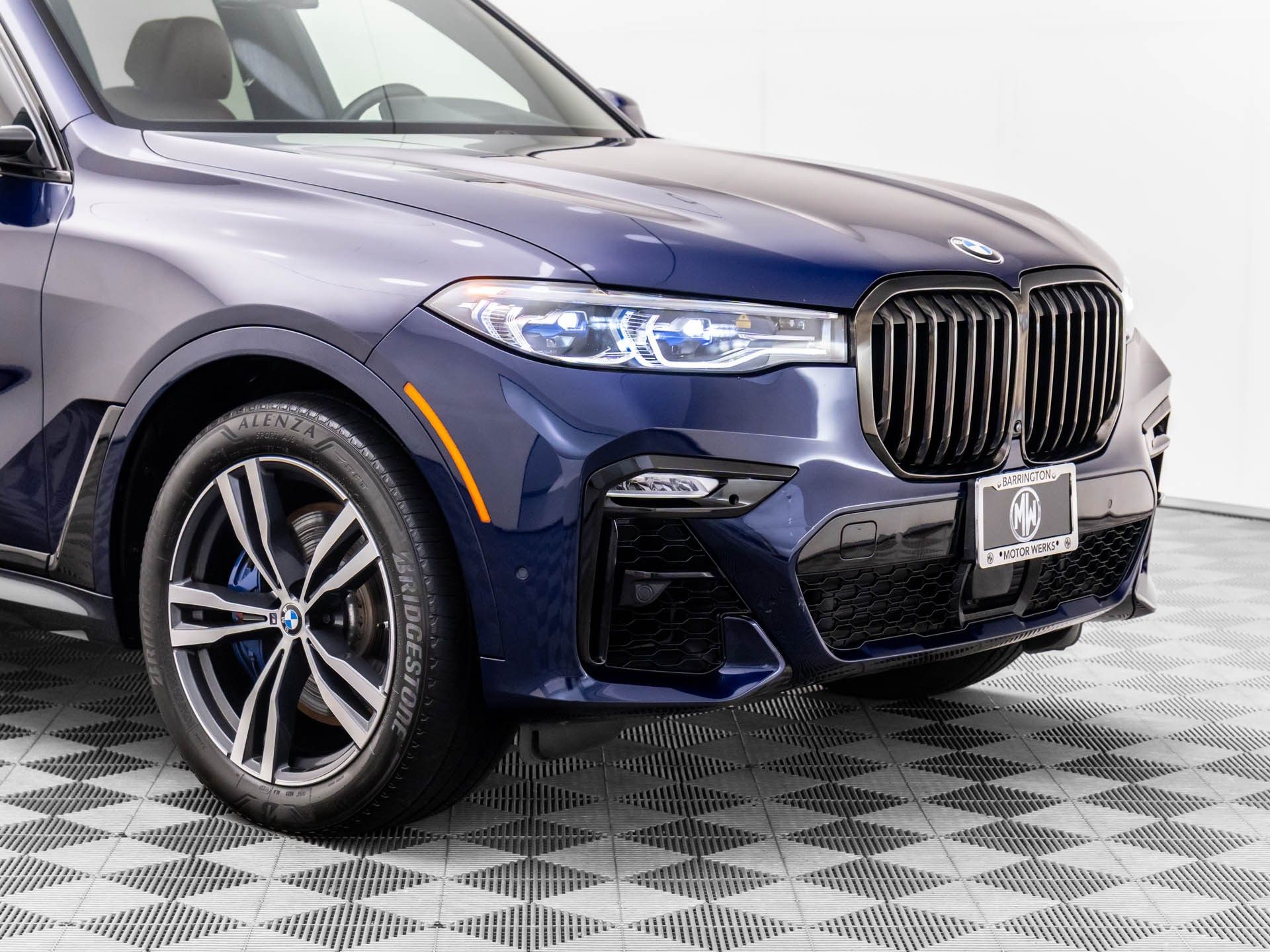 2022 BMW X7 M50i photo