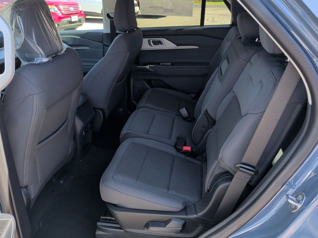 2026 Ford Explorer Active - 10