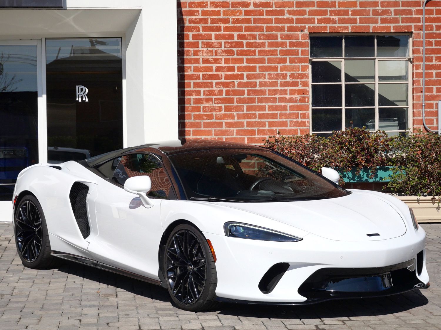 Silica White 2023 McLaren GT Coupe Rear-Wheel Drive Automatic