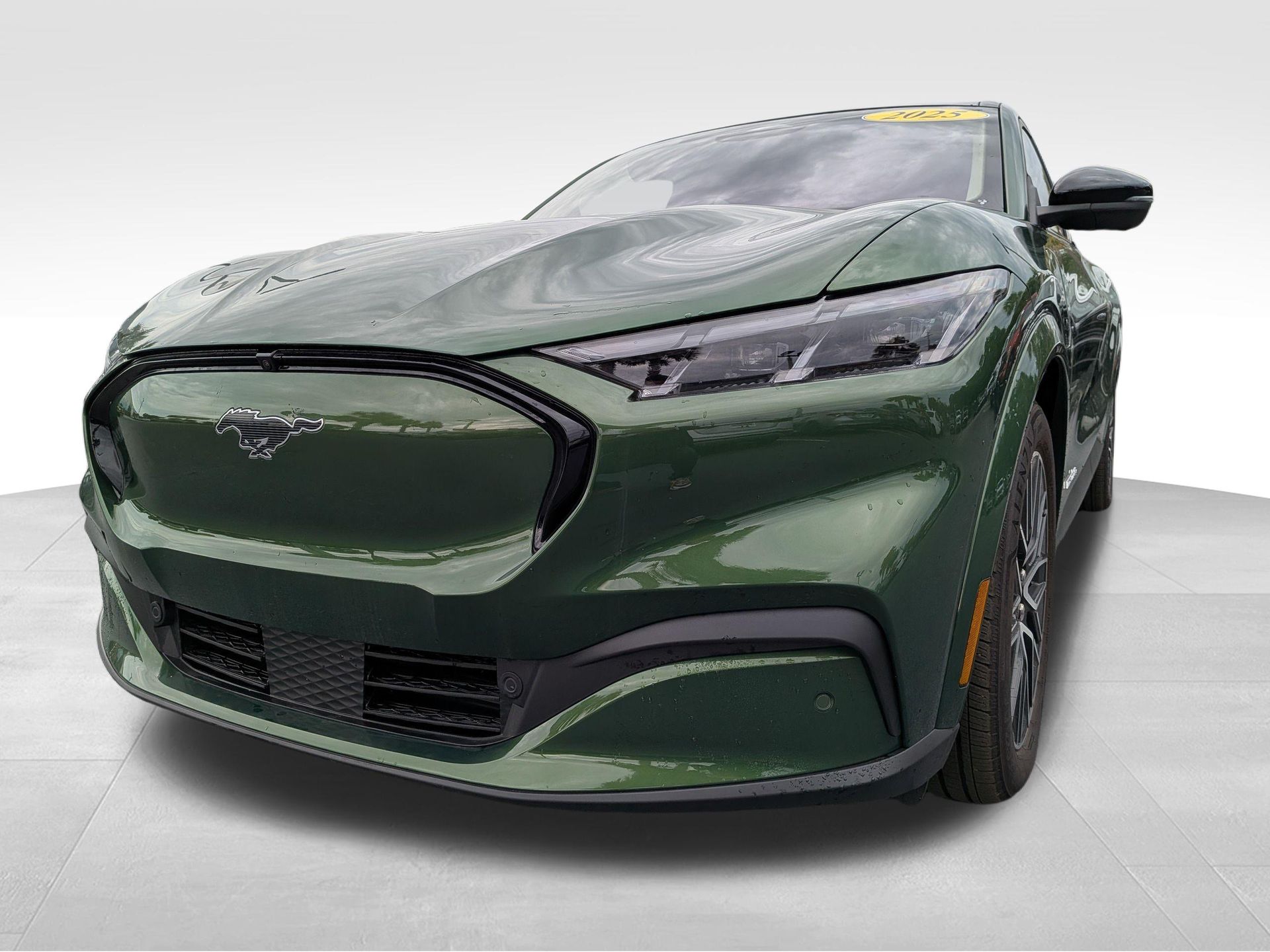 2025 Ford Mustang Mach-E Premium - 9