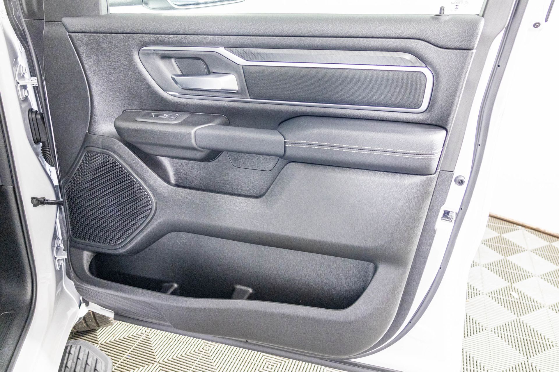 2026 RAM 1500 - Image 34