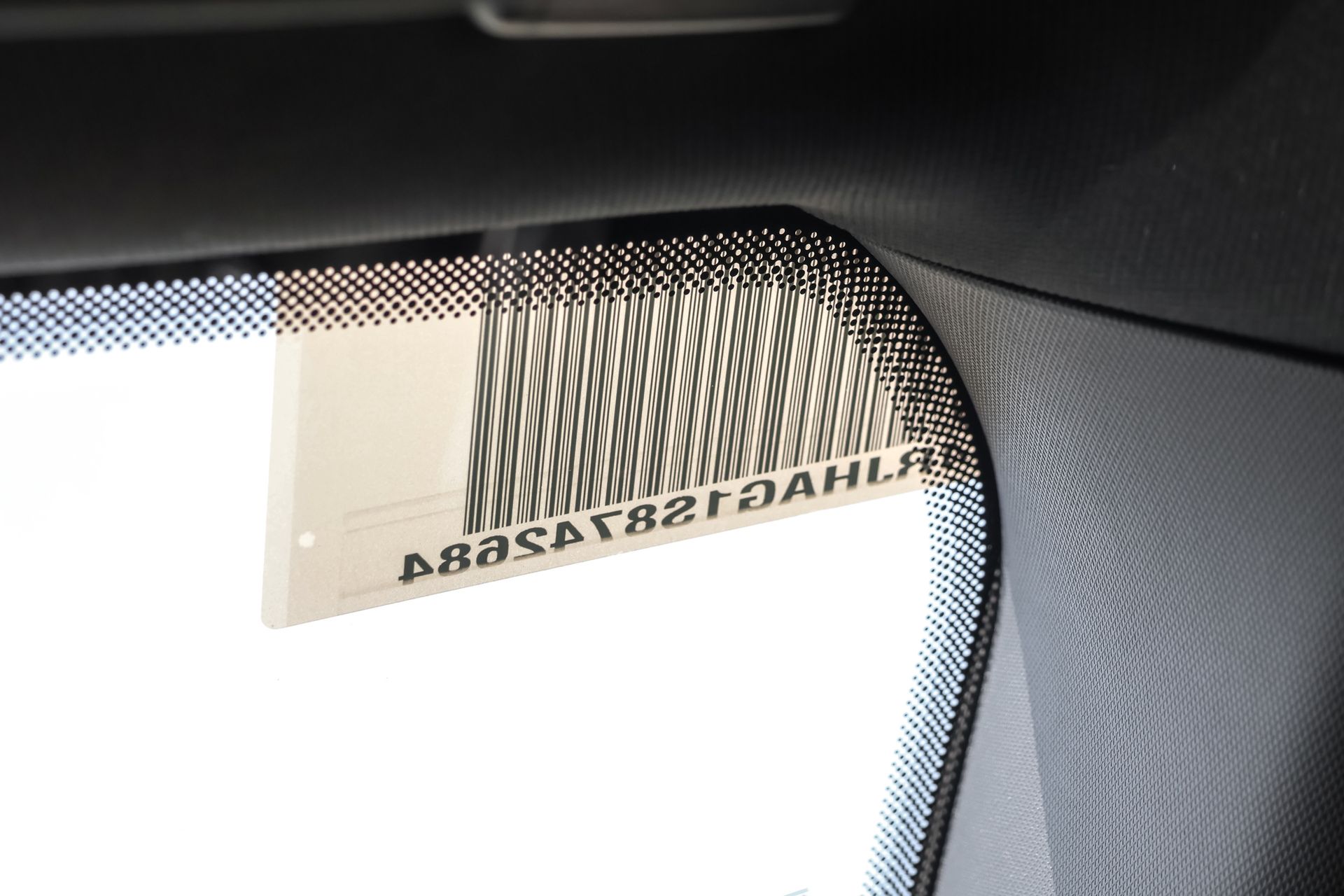 2025 JEEP GRAND CHEROKEE - Image 29