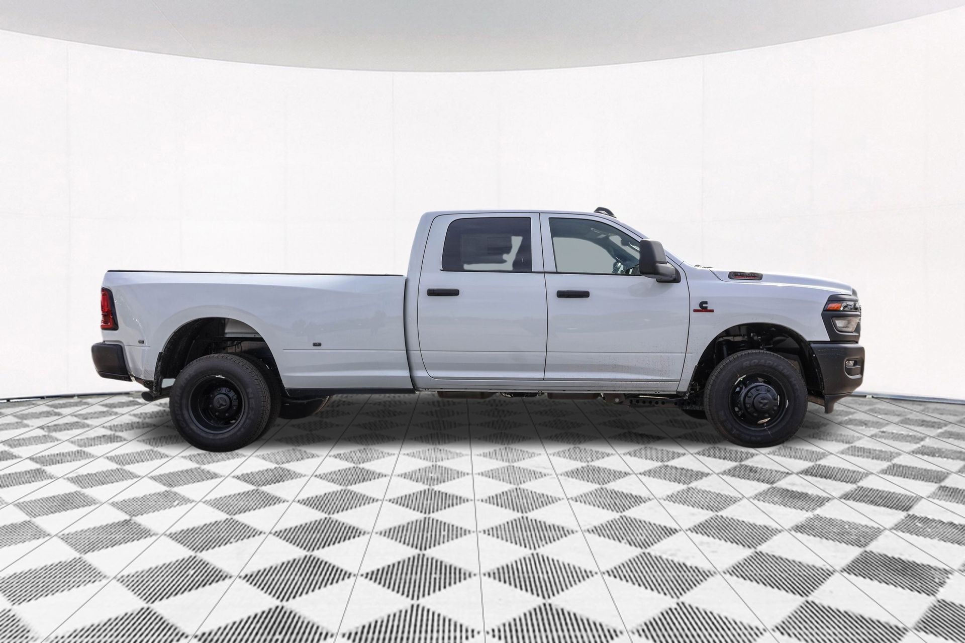 2026 RAM 3500 - Image 9