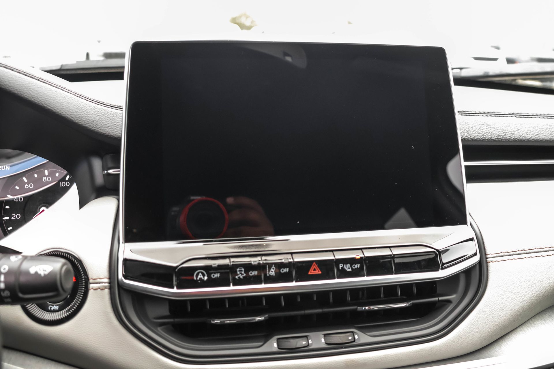 2026 JEEP COMPASS - Image 14