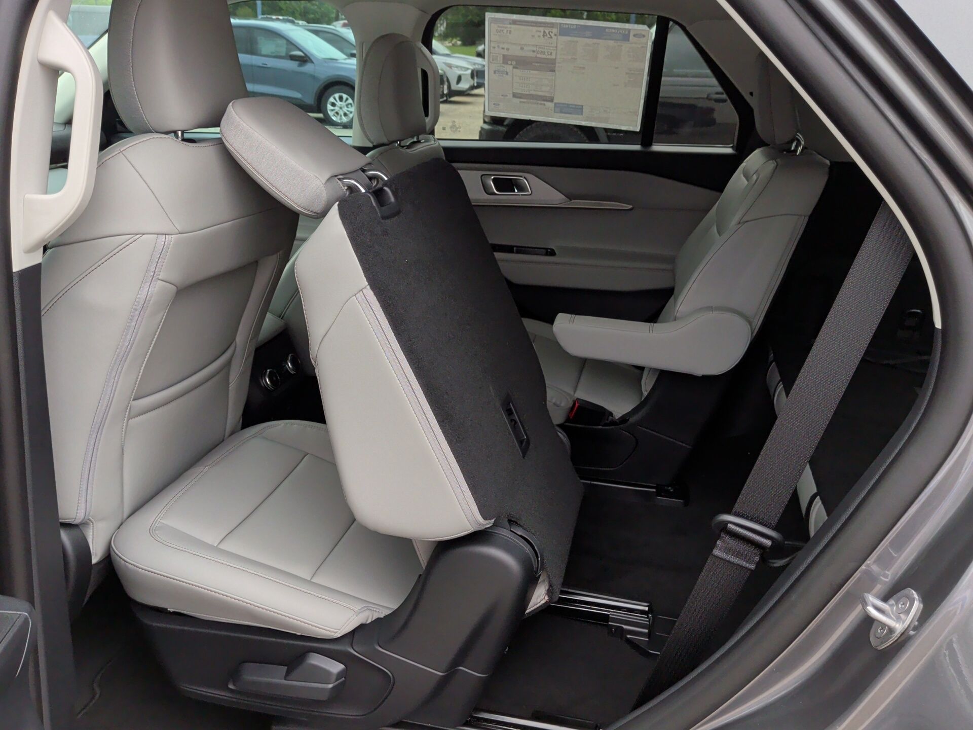 2026 Ford Explorer Active - 10