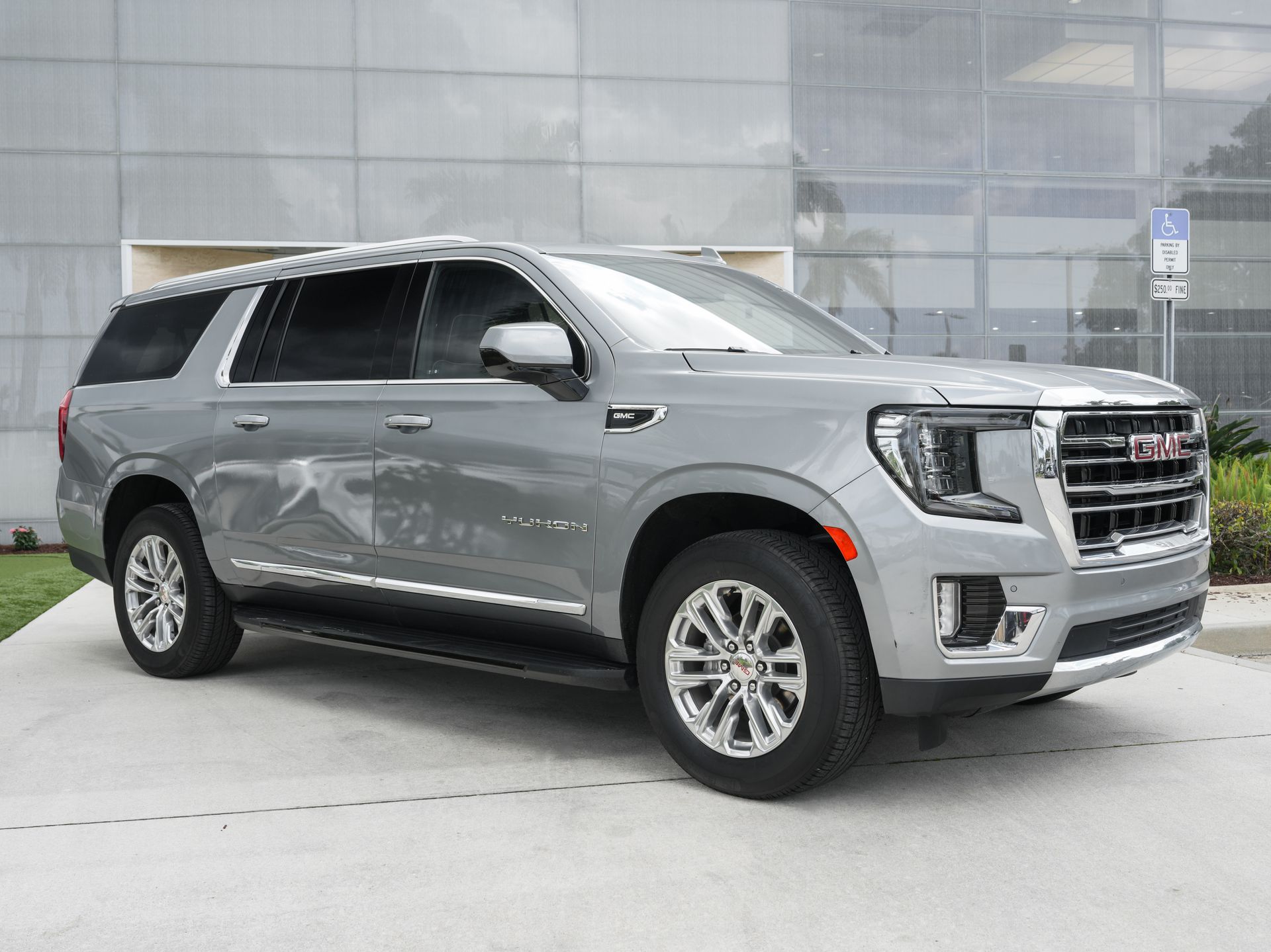 used 2024 GMC Yukon XL car, priced at $49,900