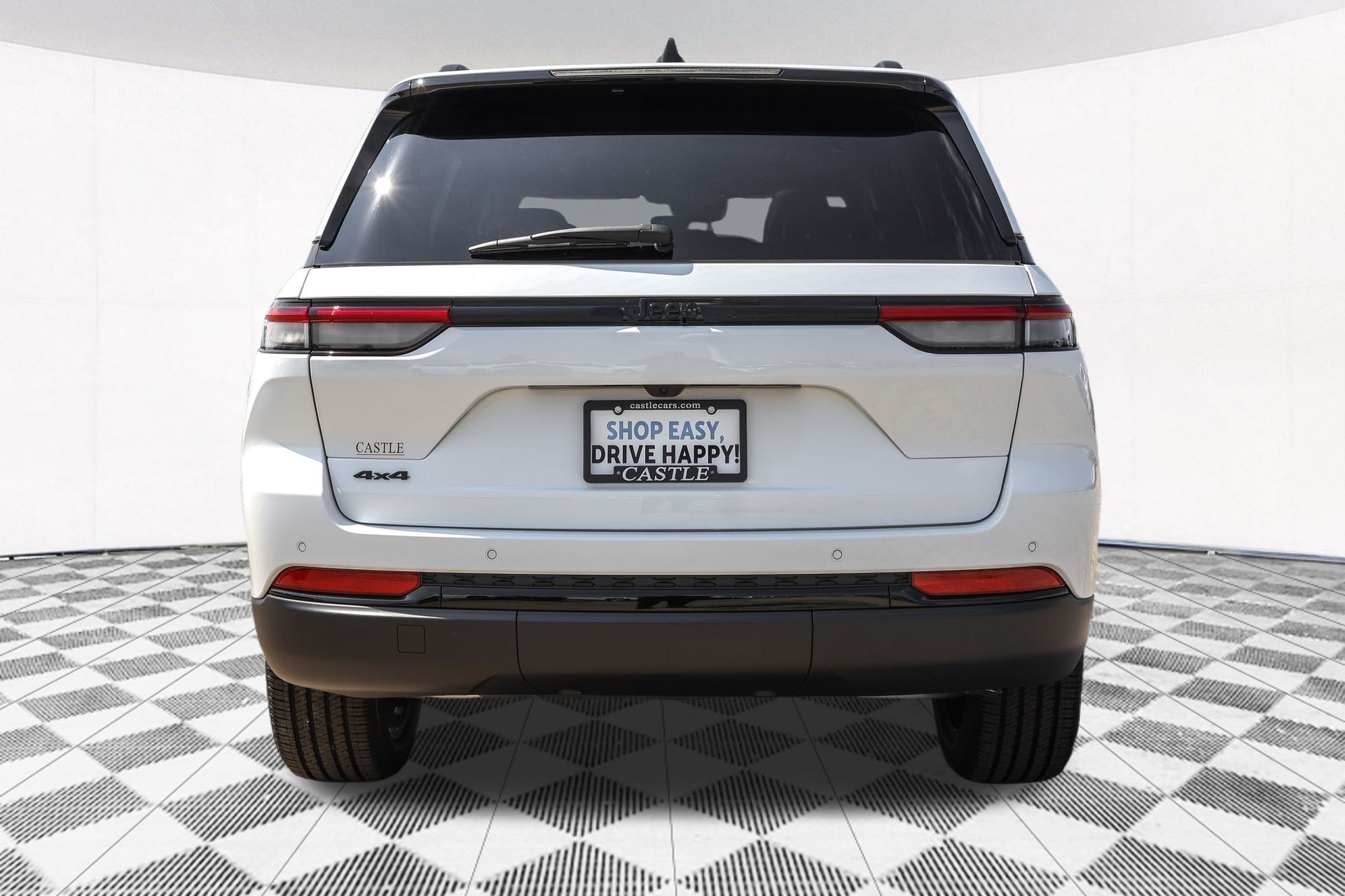 2025 JEEP GRAND CHEROKEE - Image 15