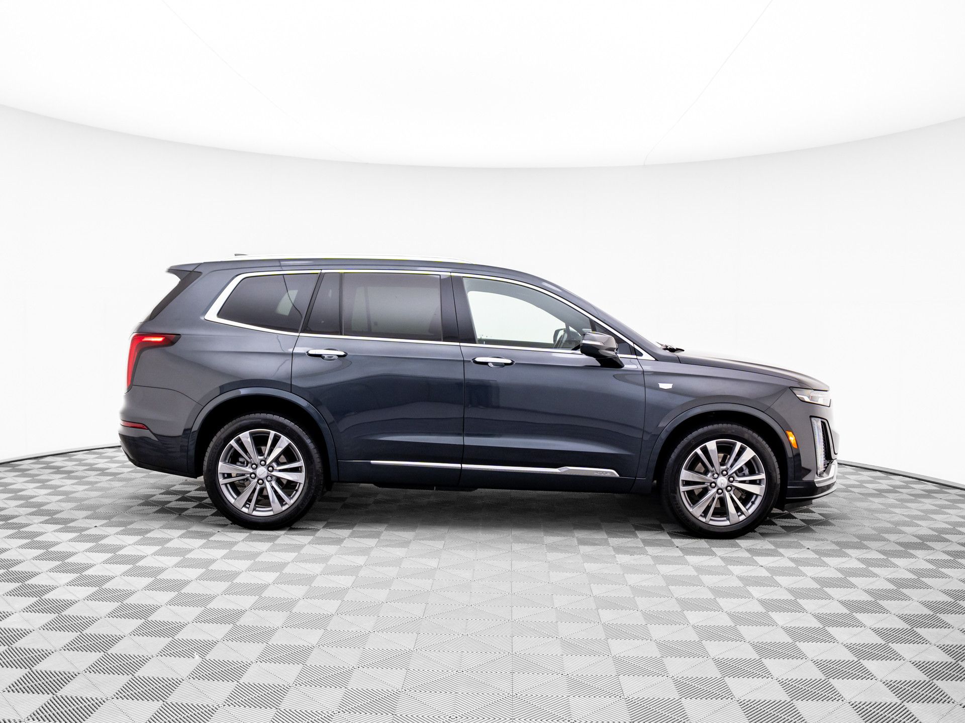 2022 Cadillac XT6 Premium Luxury photo