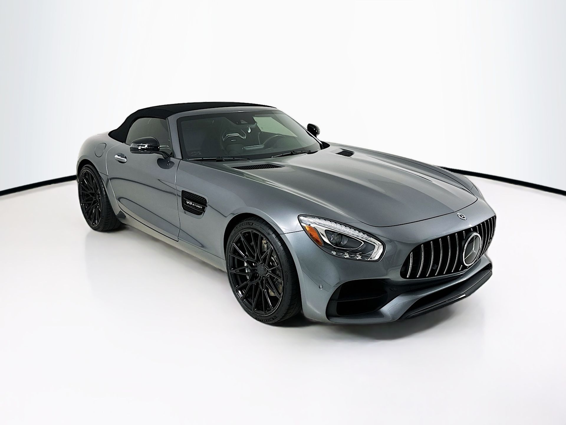 2019 Mercedes-Benz AMG GT Roadster RWD