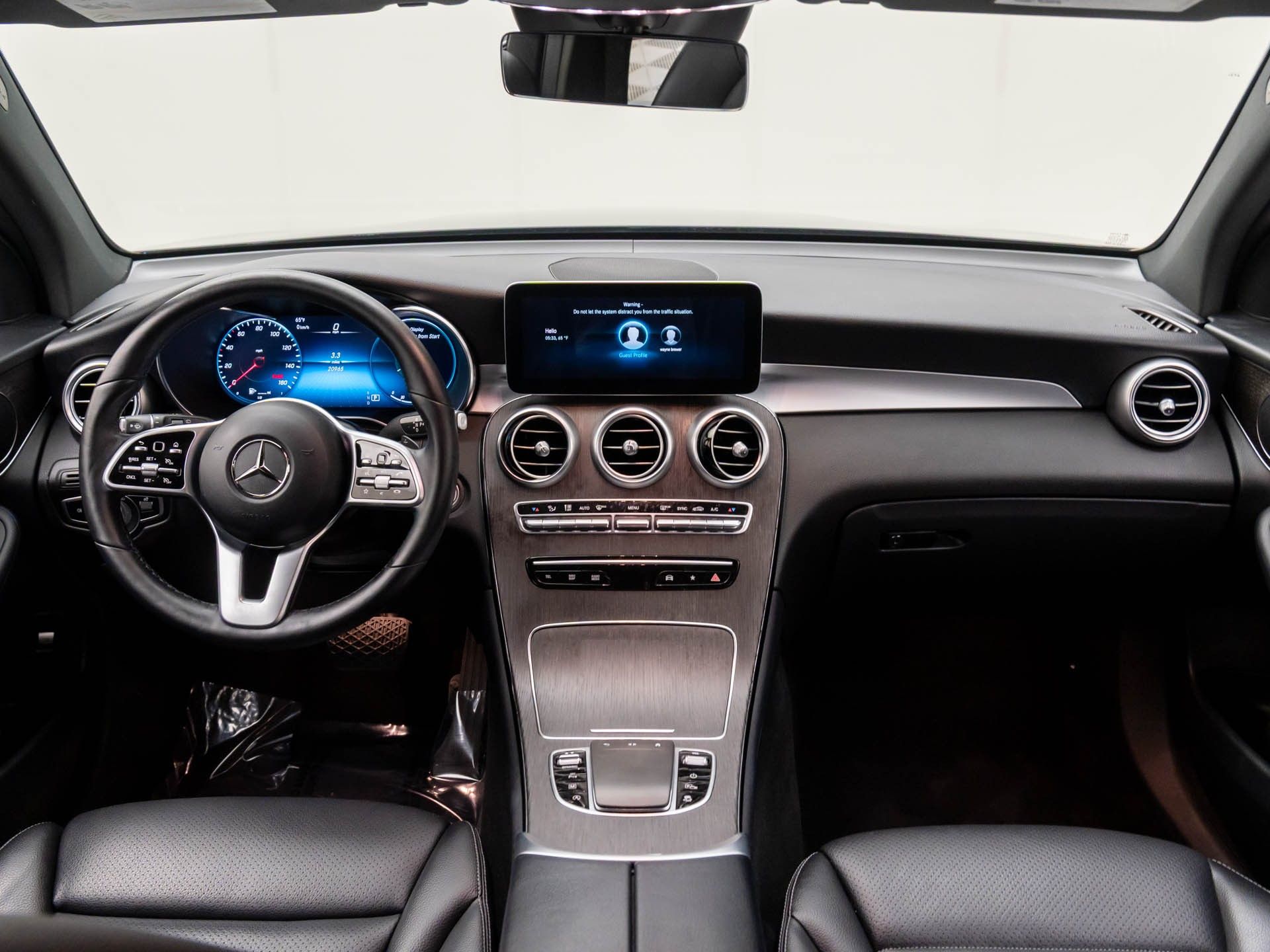 2022 Mercedes-Benz GLC GLC 300 photo