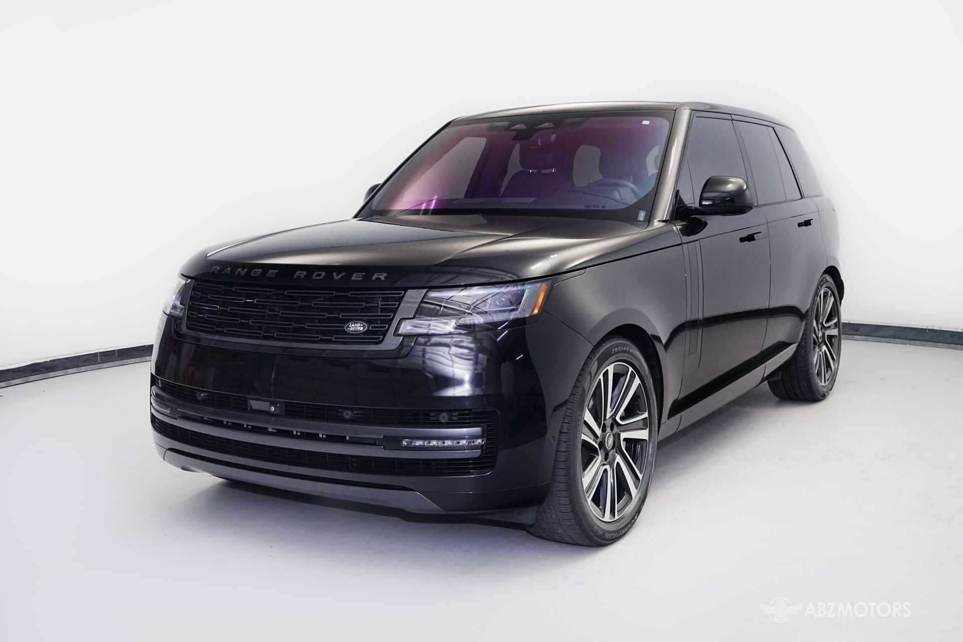 View vehicle photo 2
