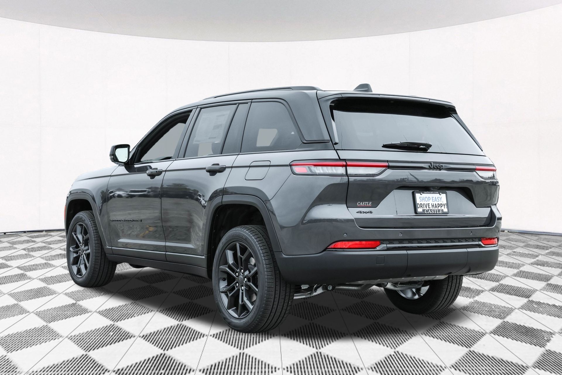 2025 JEEP GRAND CHEROKEE - Image 18