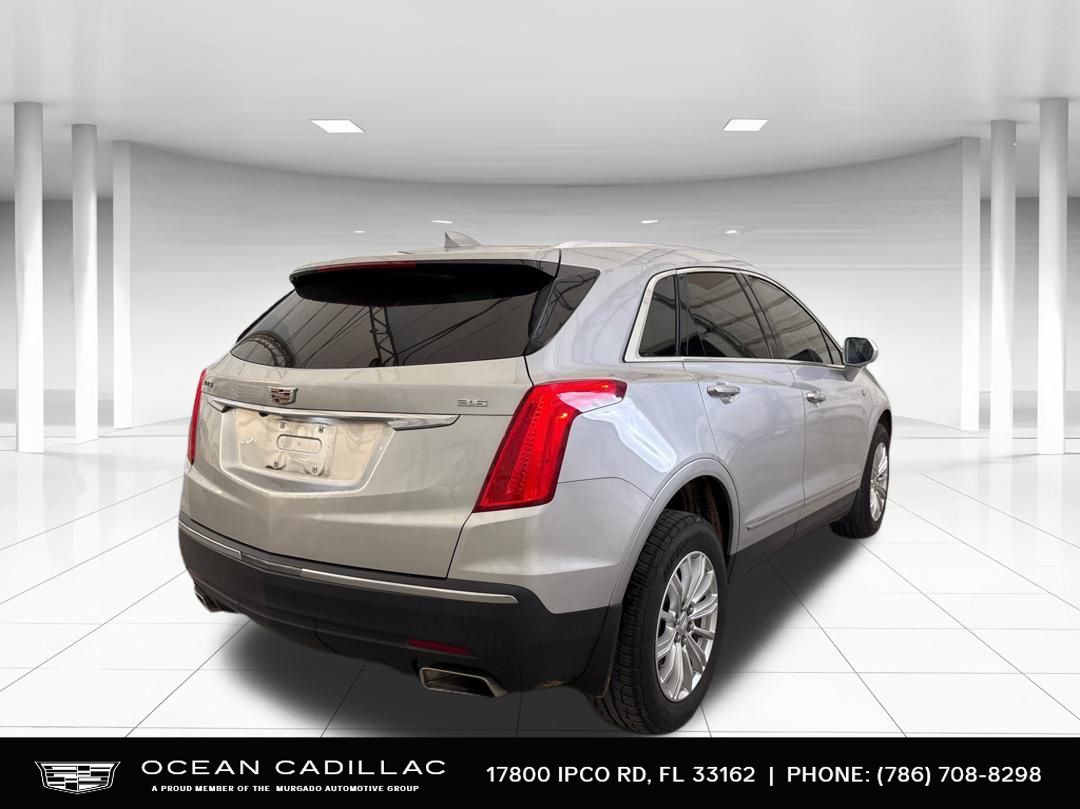 2018 Cadillac XT5 Base 6