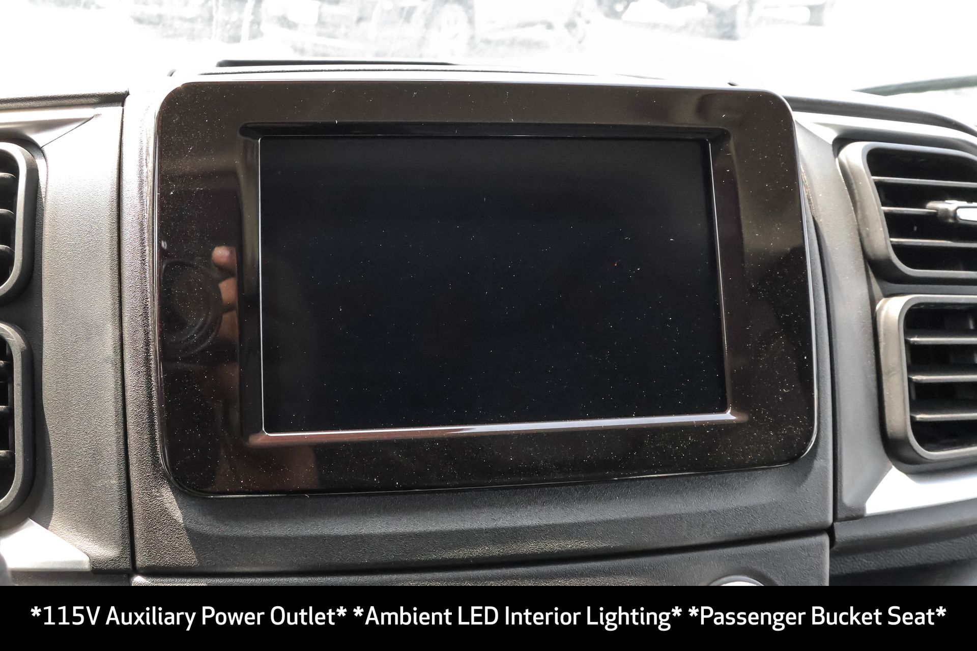 2025 RAM PROMASTER 2500 - Image 17