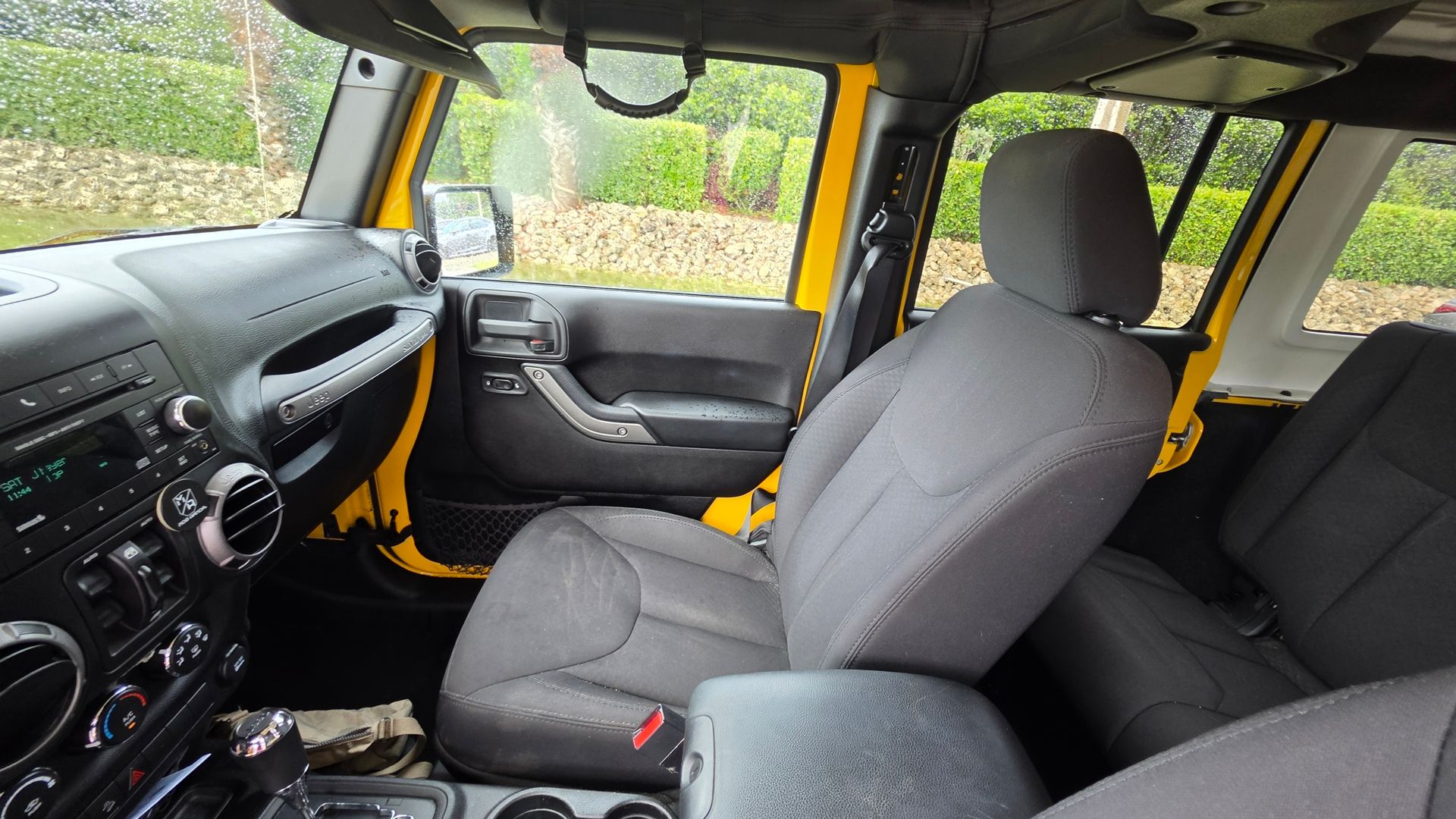 Used 2015 Baja Yellow Clearcoat Jeep Unlimited Sport image 21