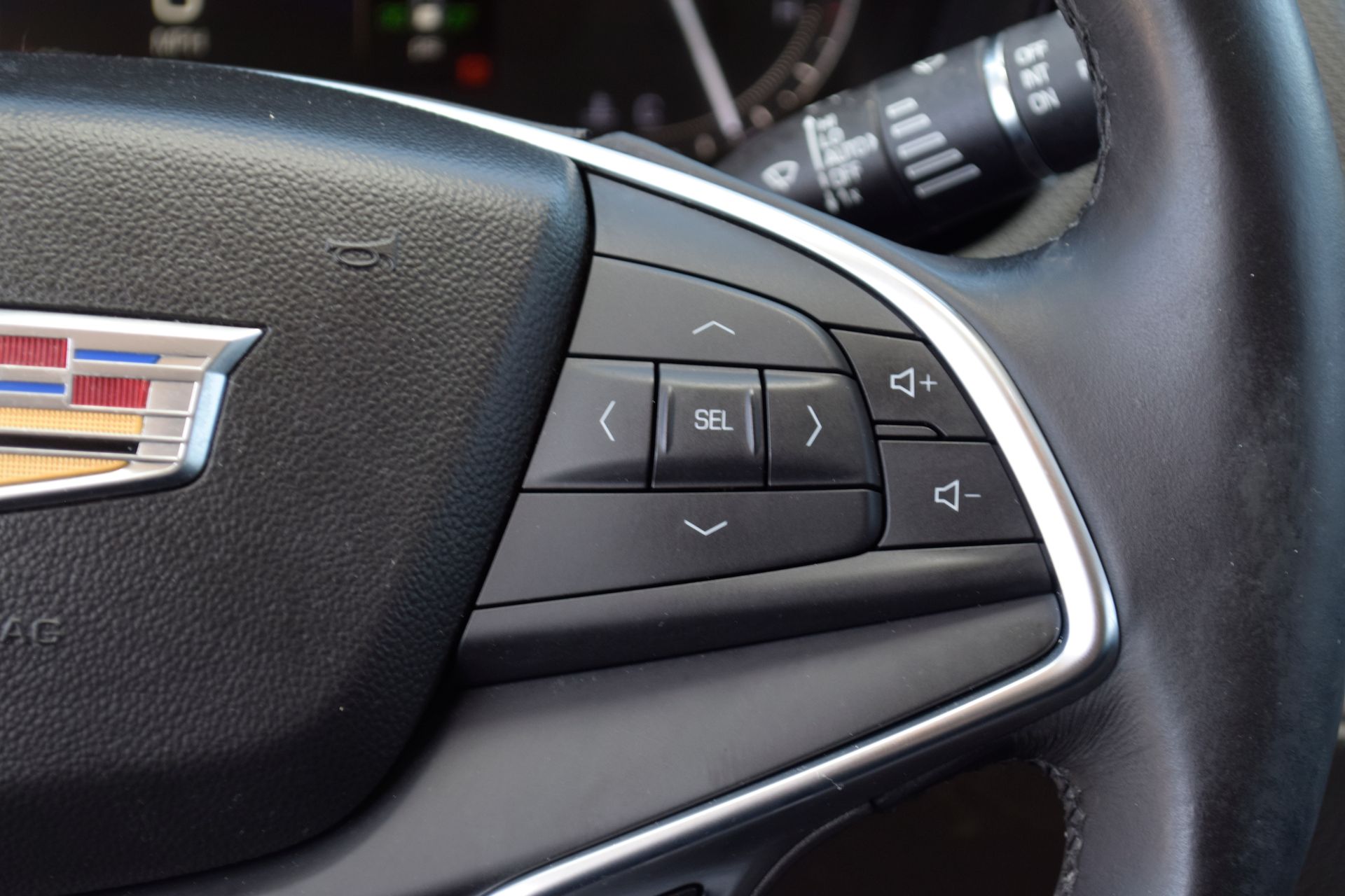 2018 Cadillac XT5 Luxury Silver at DeMontrond Ford