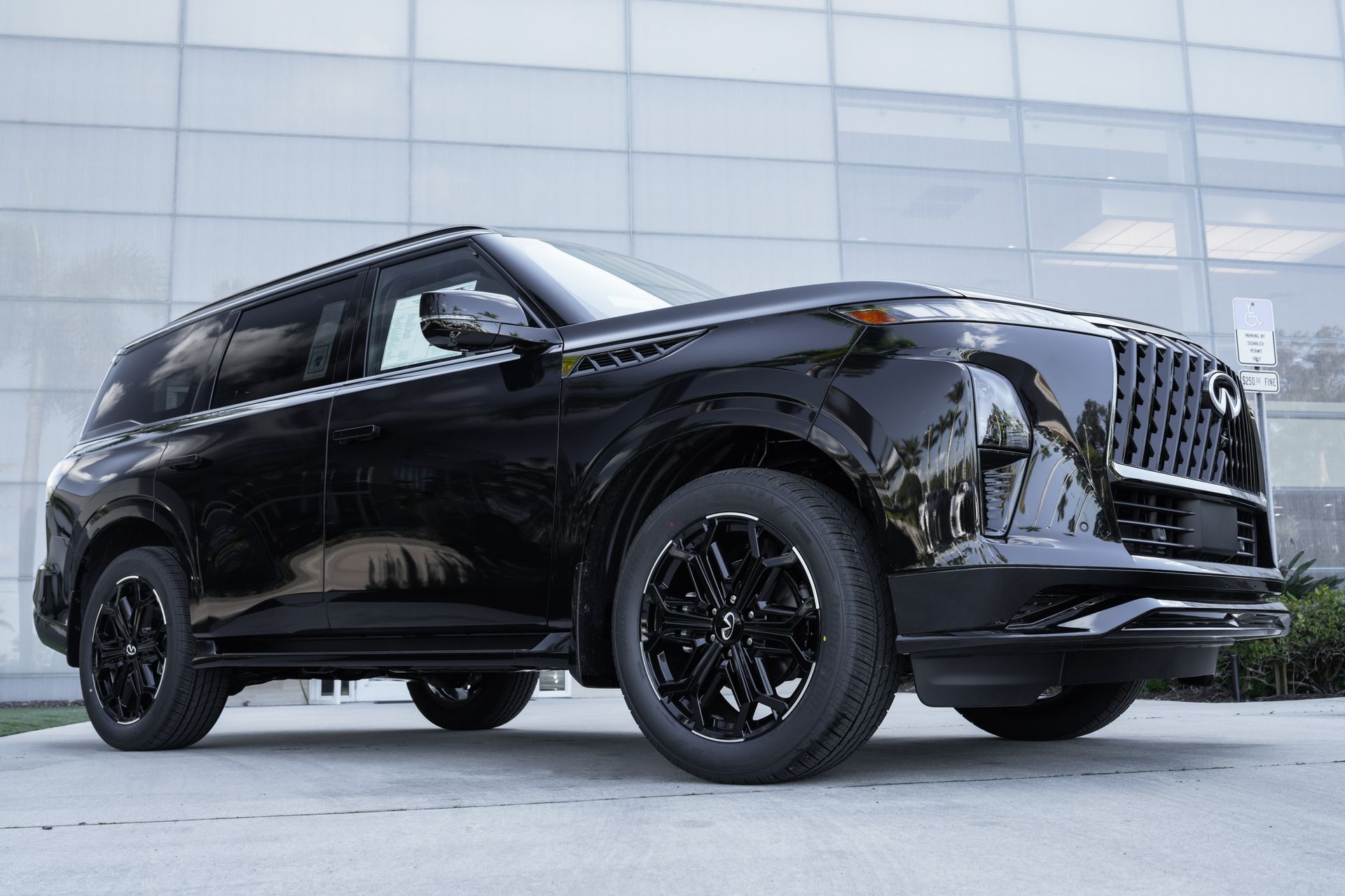 2026 INFINITI QX80 SPORT