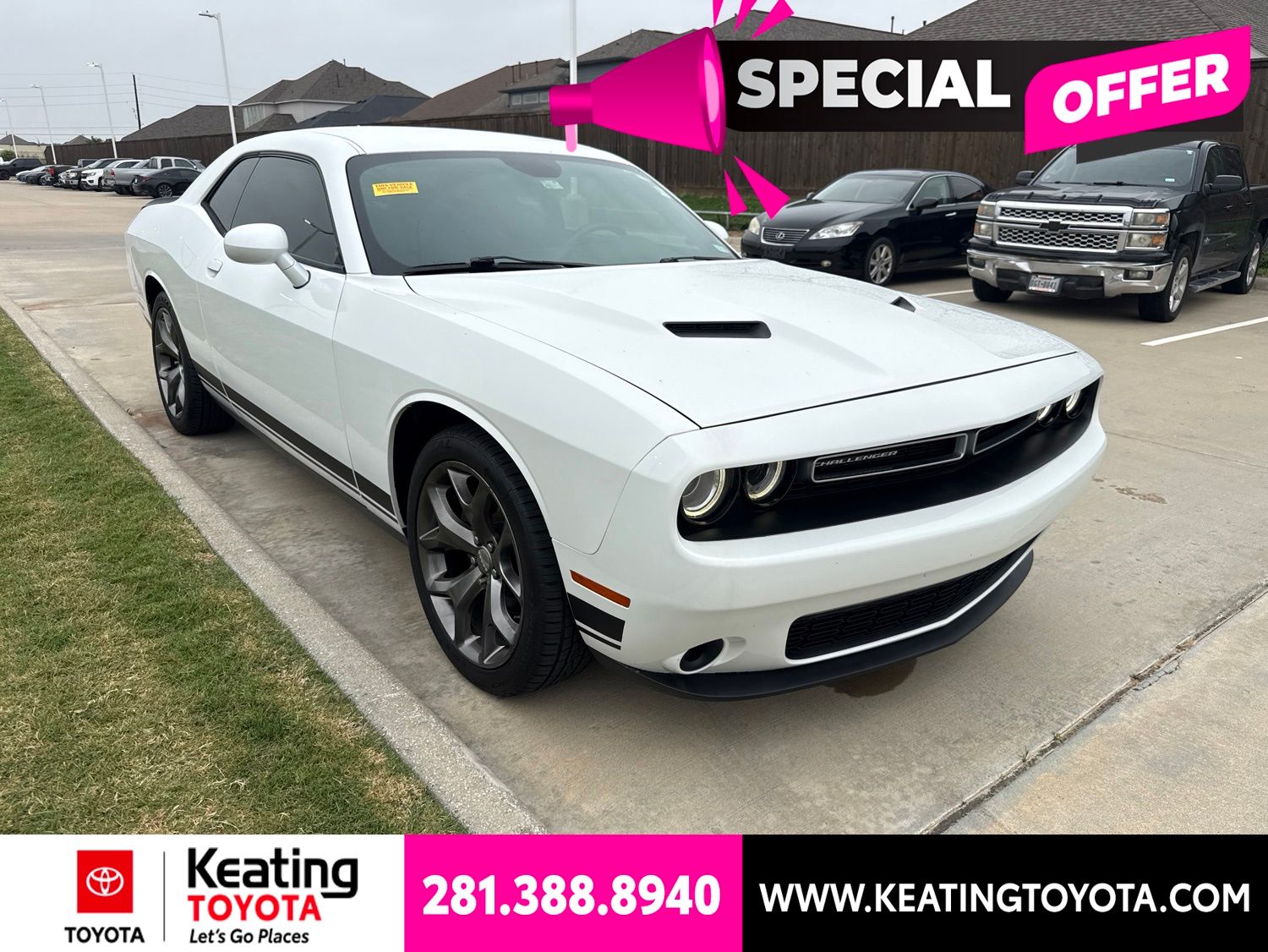 Bright White Clearcoat 2016 Dodge Challenger SXT RWD Coupe Rear-Wheel Drive 8-Speed Automatic