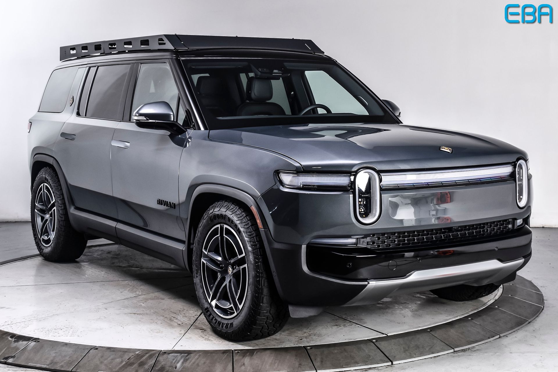 2025 Rivian R1S Adventure Dual Motor AWD