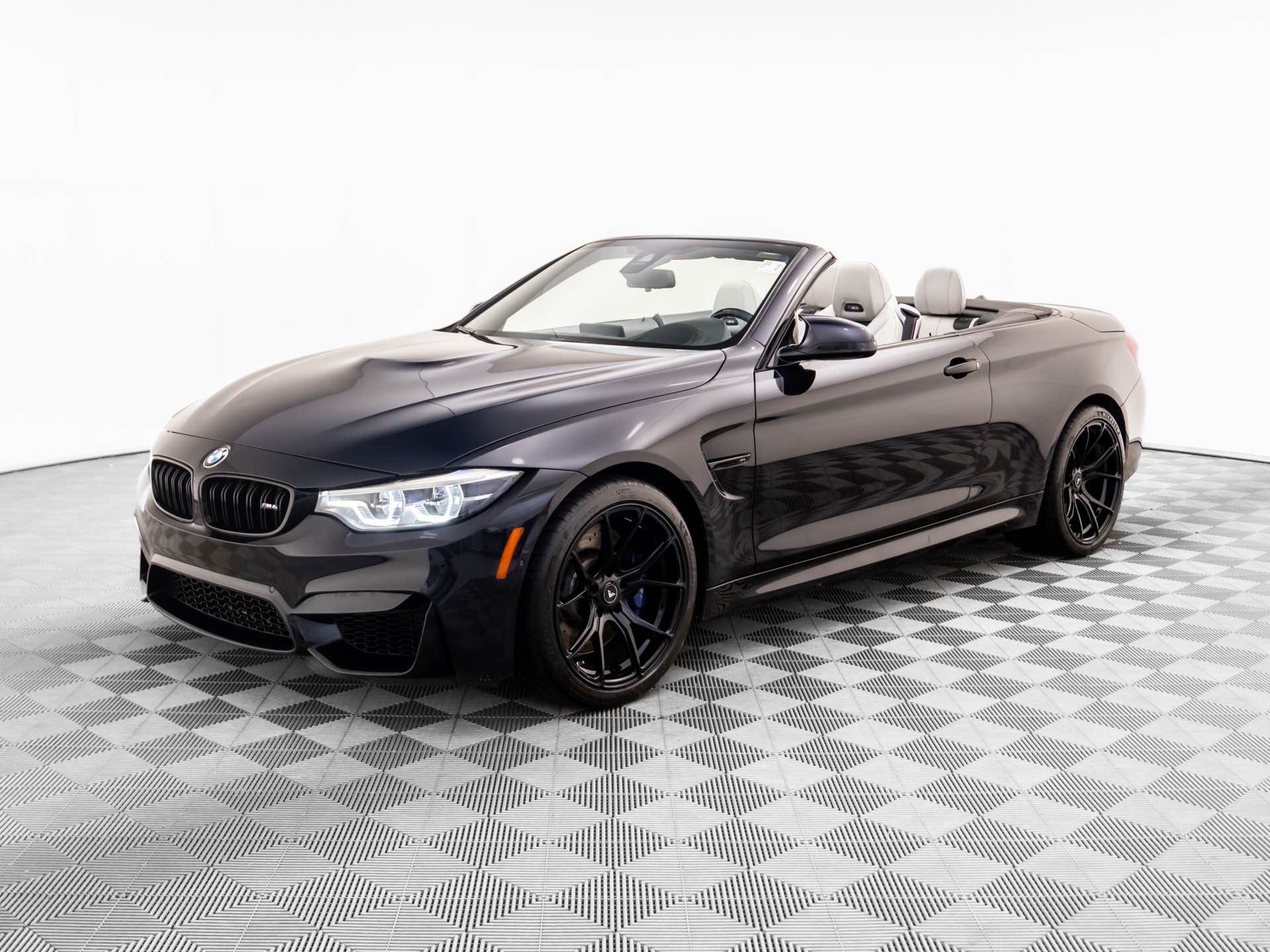 2018 BMW M4 Convertible RWD