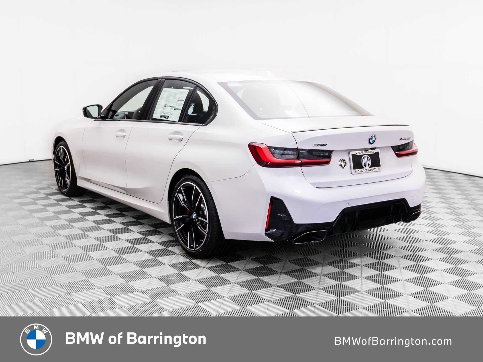 View vehicle photo 3