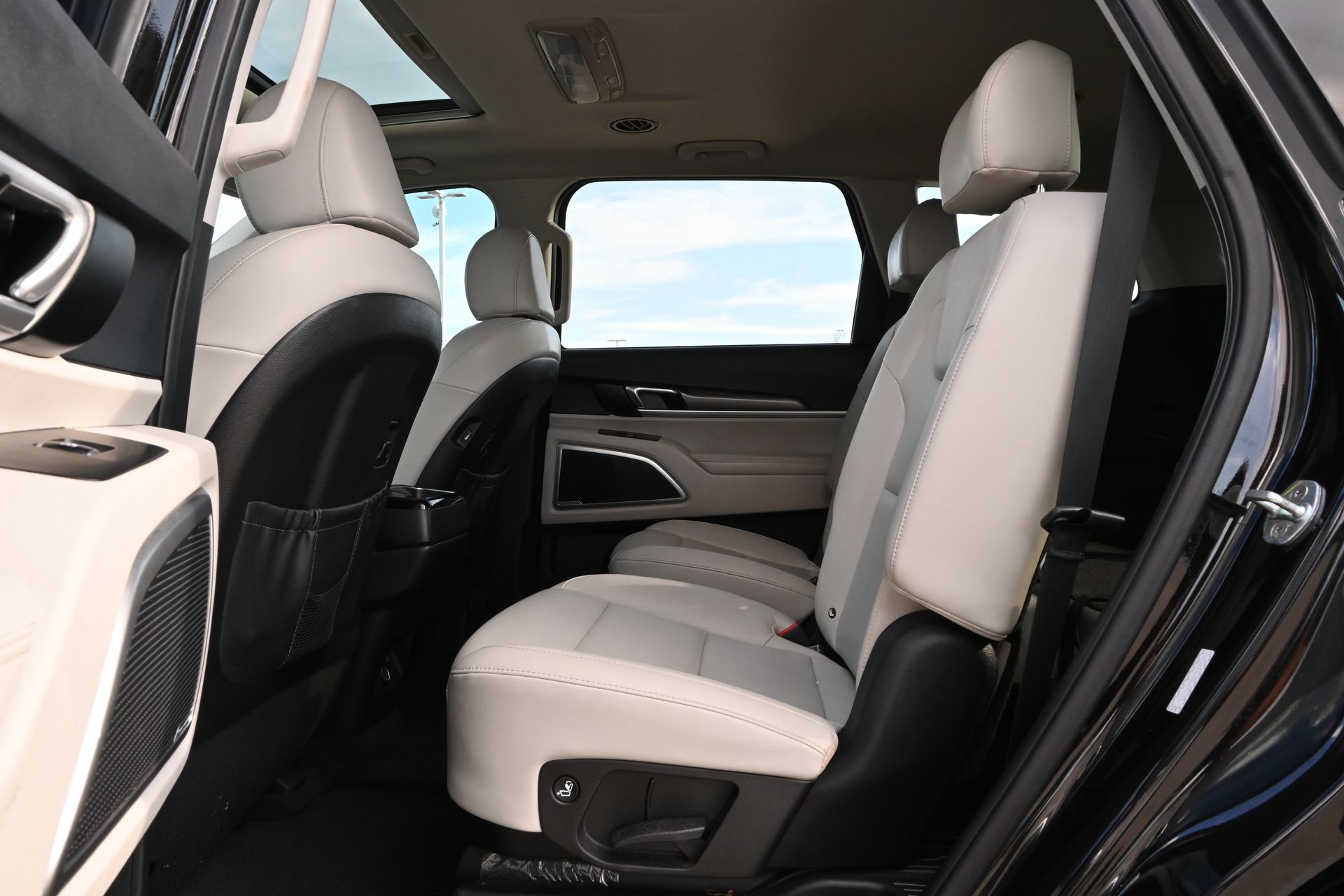 2022 Kia Telluride S Black at DeMontrond Auto Country