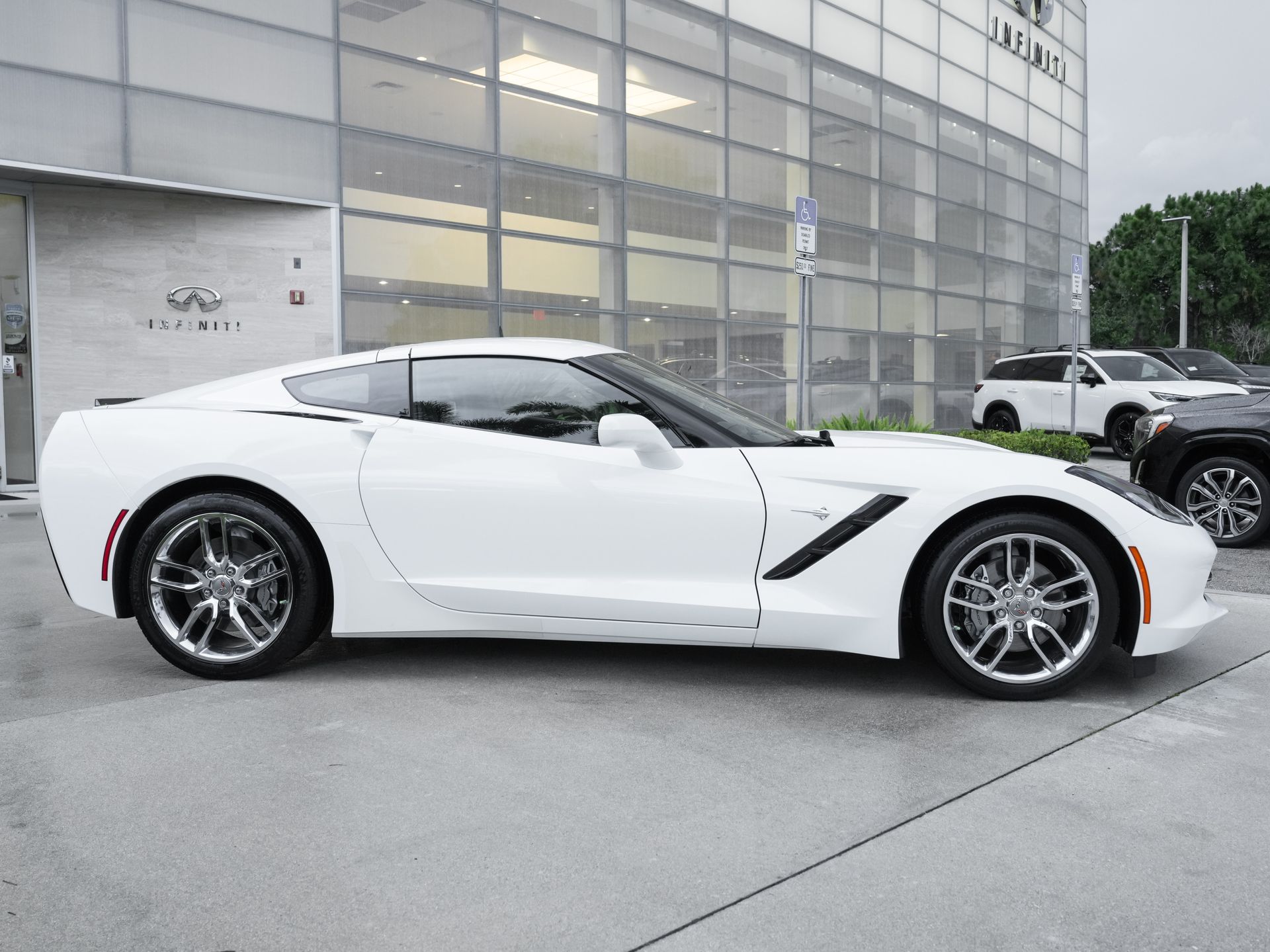 used 2014 Chevrolet Corvette Stingray car, priced at $40,400