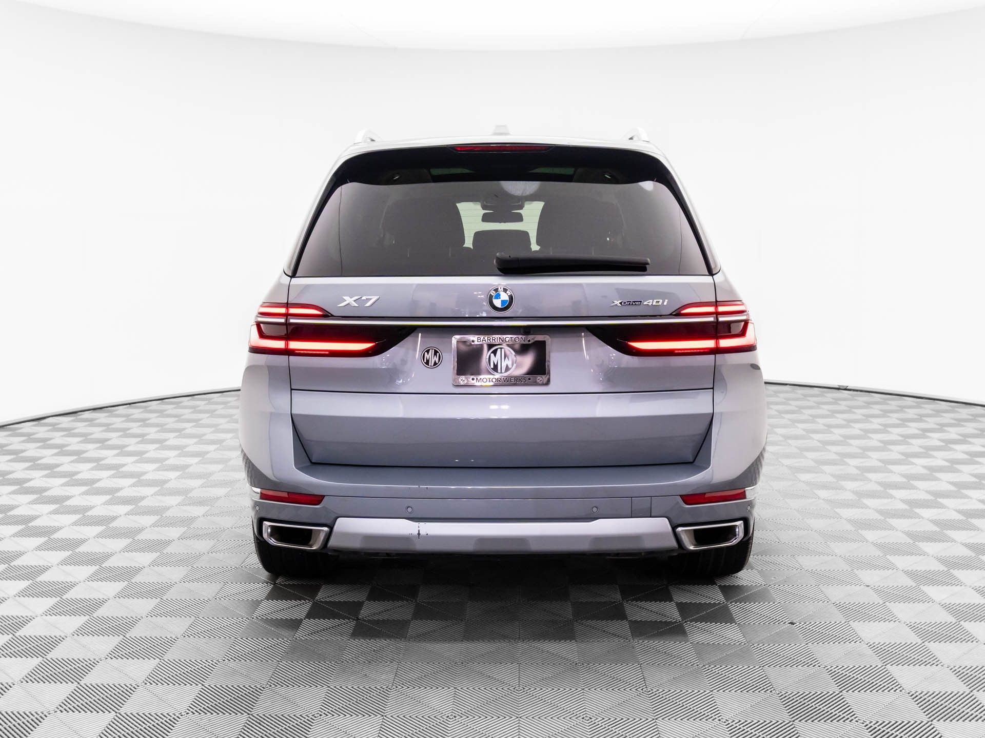 2023 BMW X7 xDrive40i photo