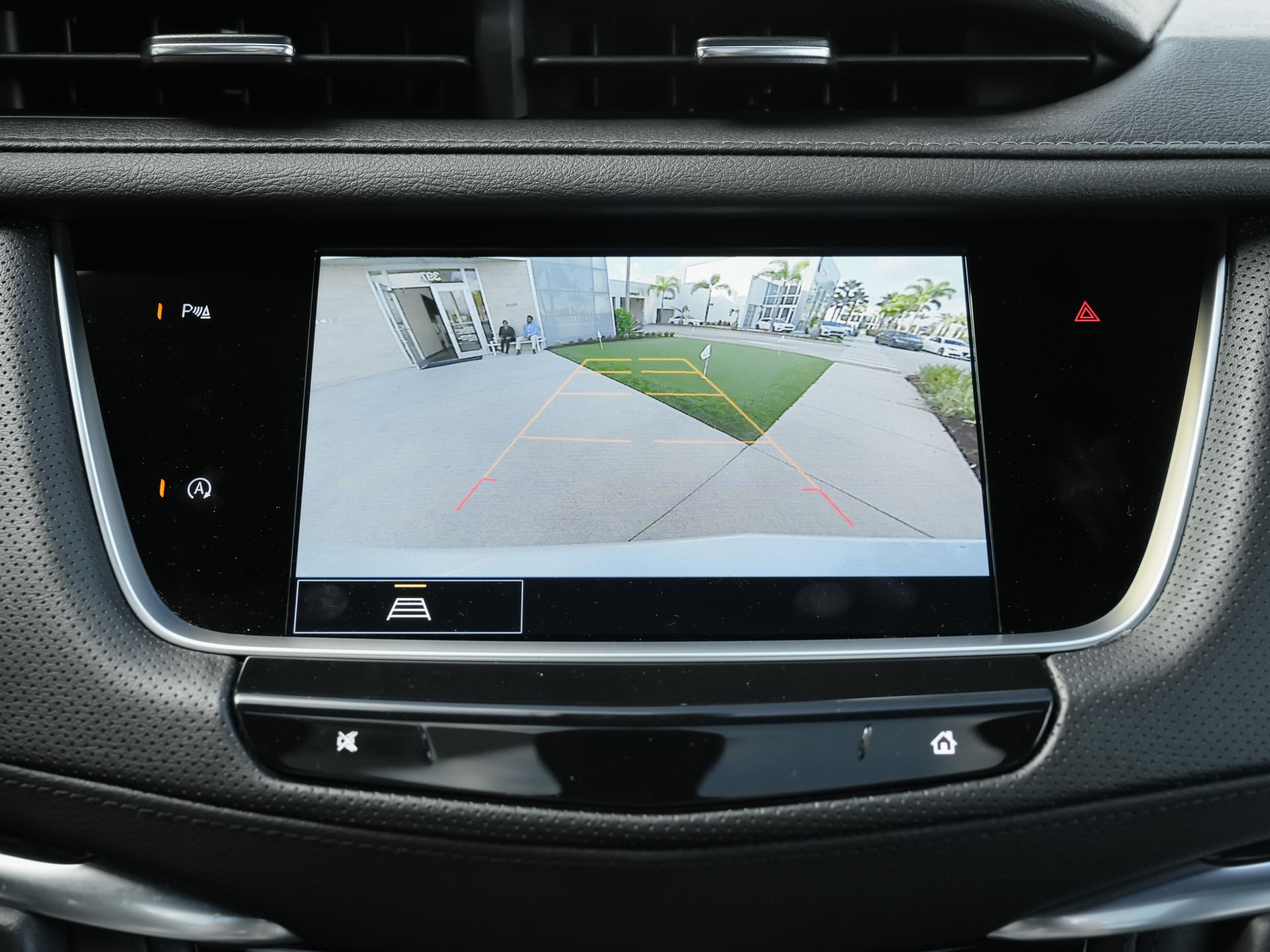 used 2025 Cadillac XT5 car, priced at $40,300