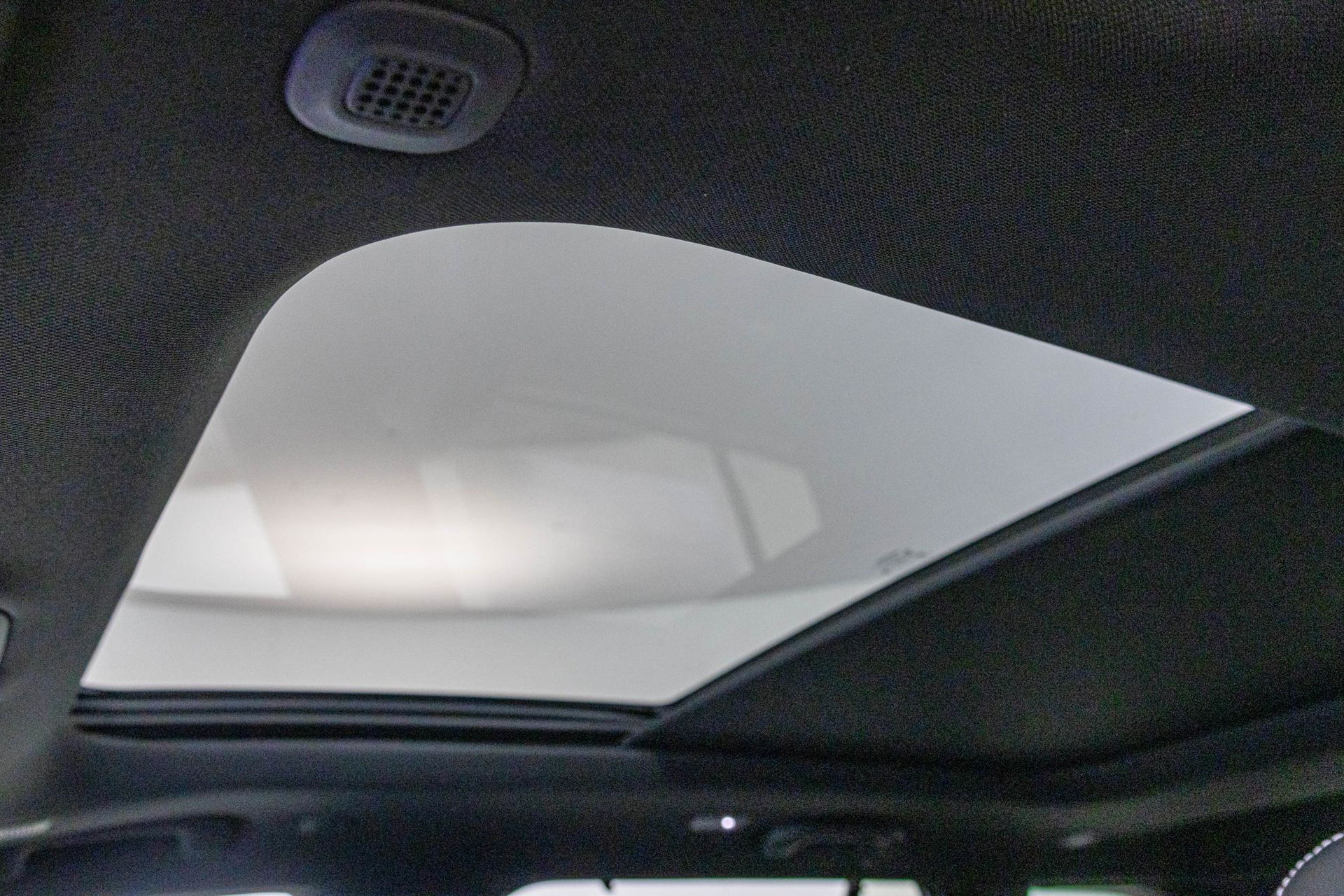 2025 JEEP GRAND CHEROKEE - Image 25