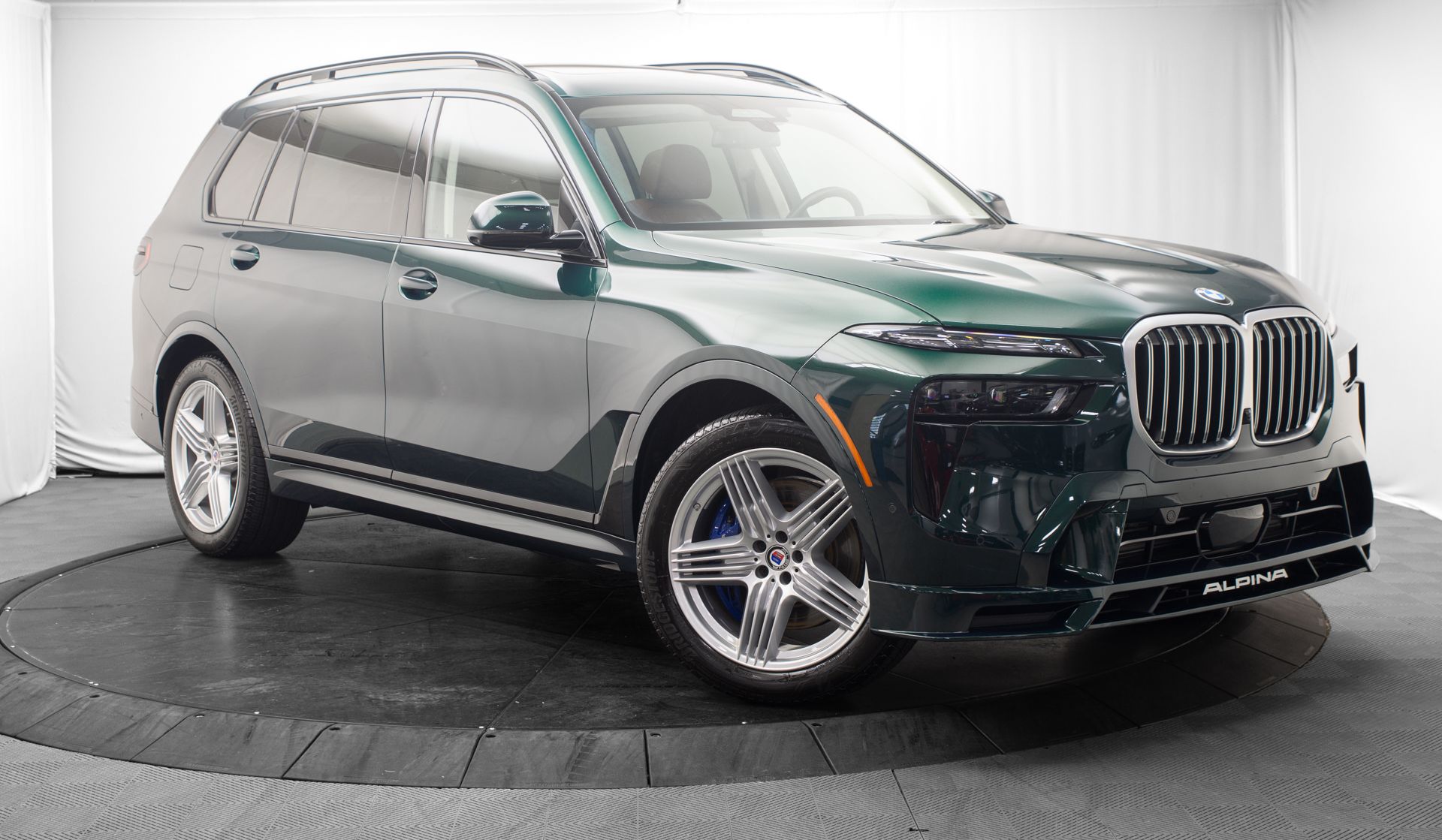 2025 BMW X7 ALPINA XB7
