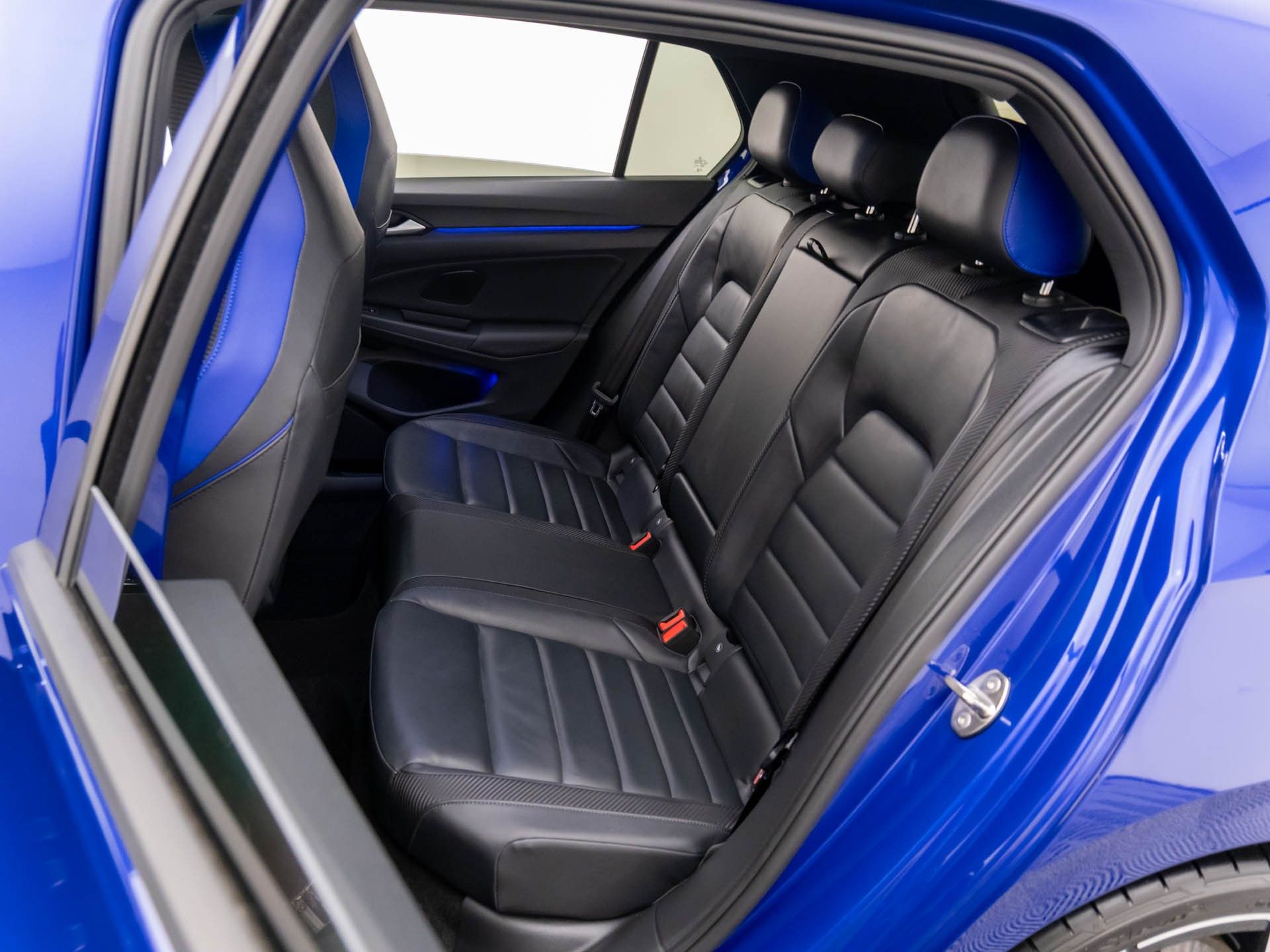 2024 Volkswagen Golf R 2.0T photo