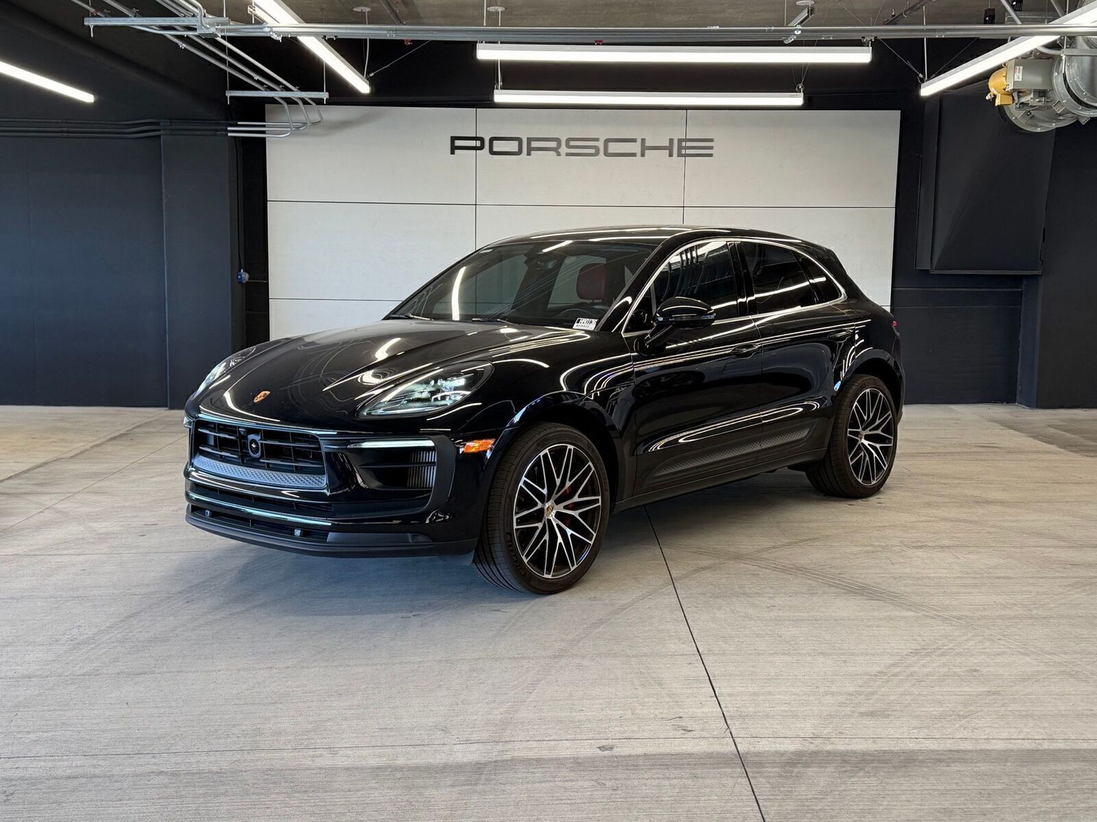 2023 Porsche Macan S AWD