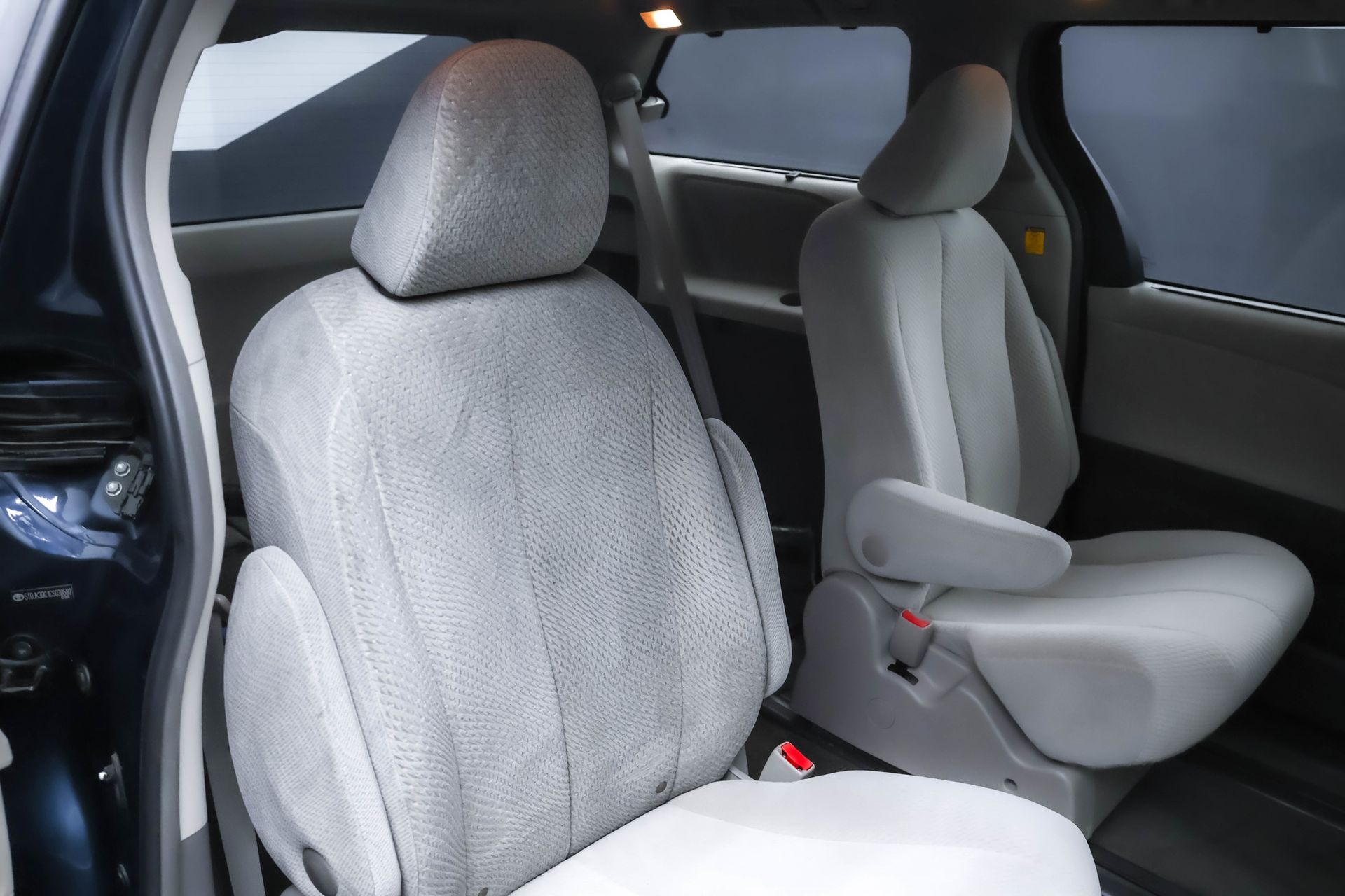 2012 TOYOTA SIENNA - Image 25