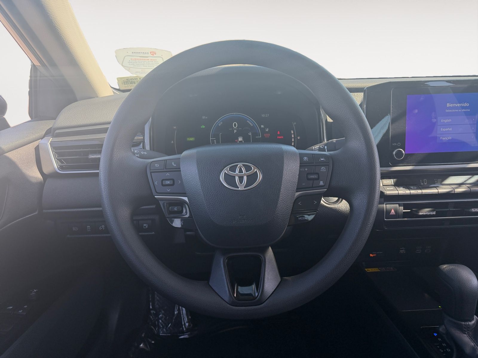 2025 Toyota Camry LE - Photo 12
