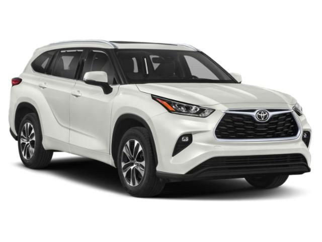 2022 Toyota Highlander Platinum  at Gullo Toyota
