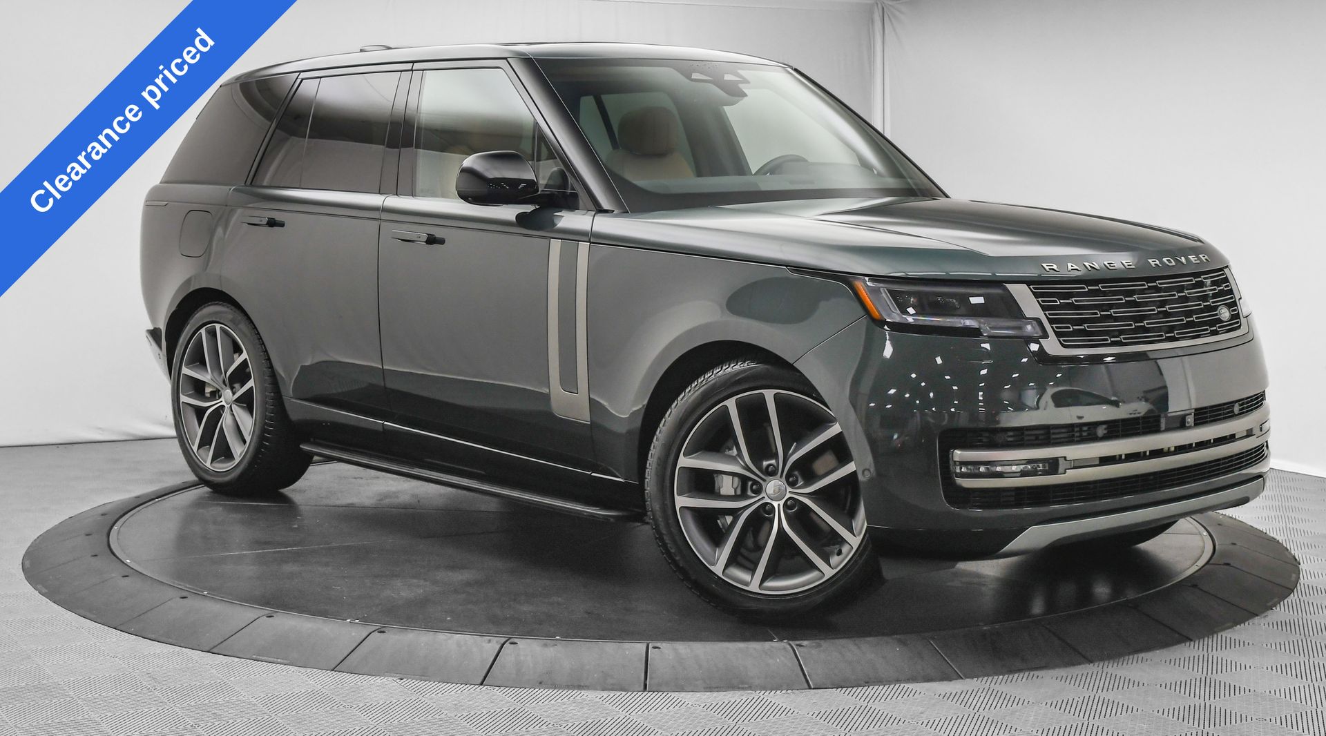 2024 Land Rover Range Rover SE