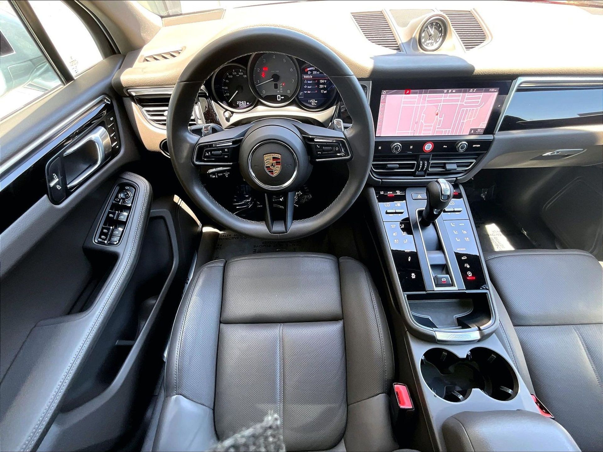 2023 Macan S picture #12