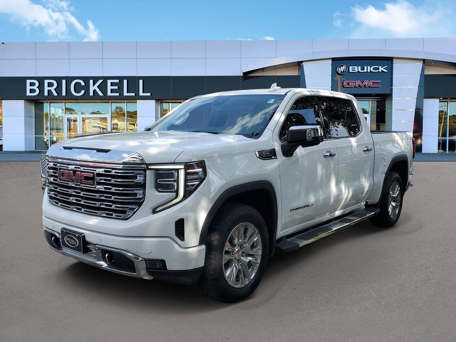 2023 GMC Sierra 1500 Denali Crew Cab 4WD