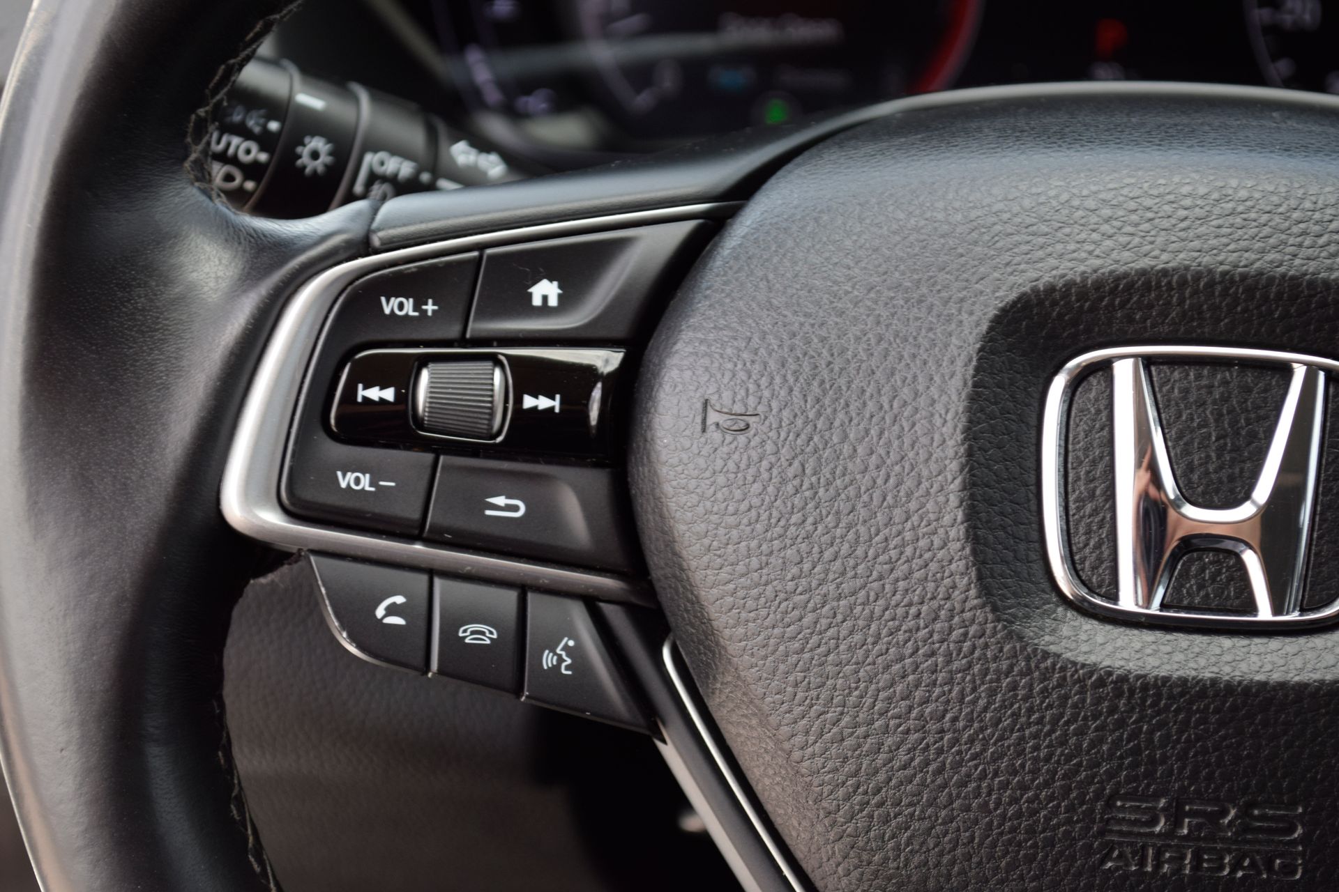 2018 Honda Accord EX-L - 7