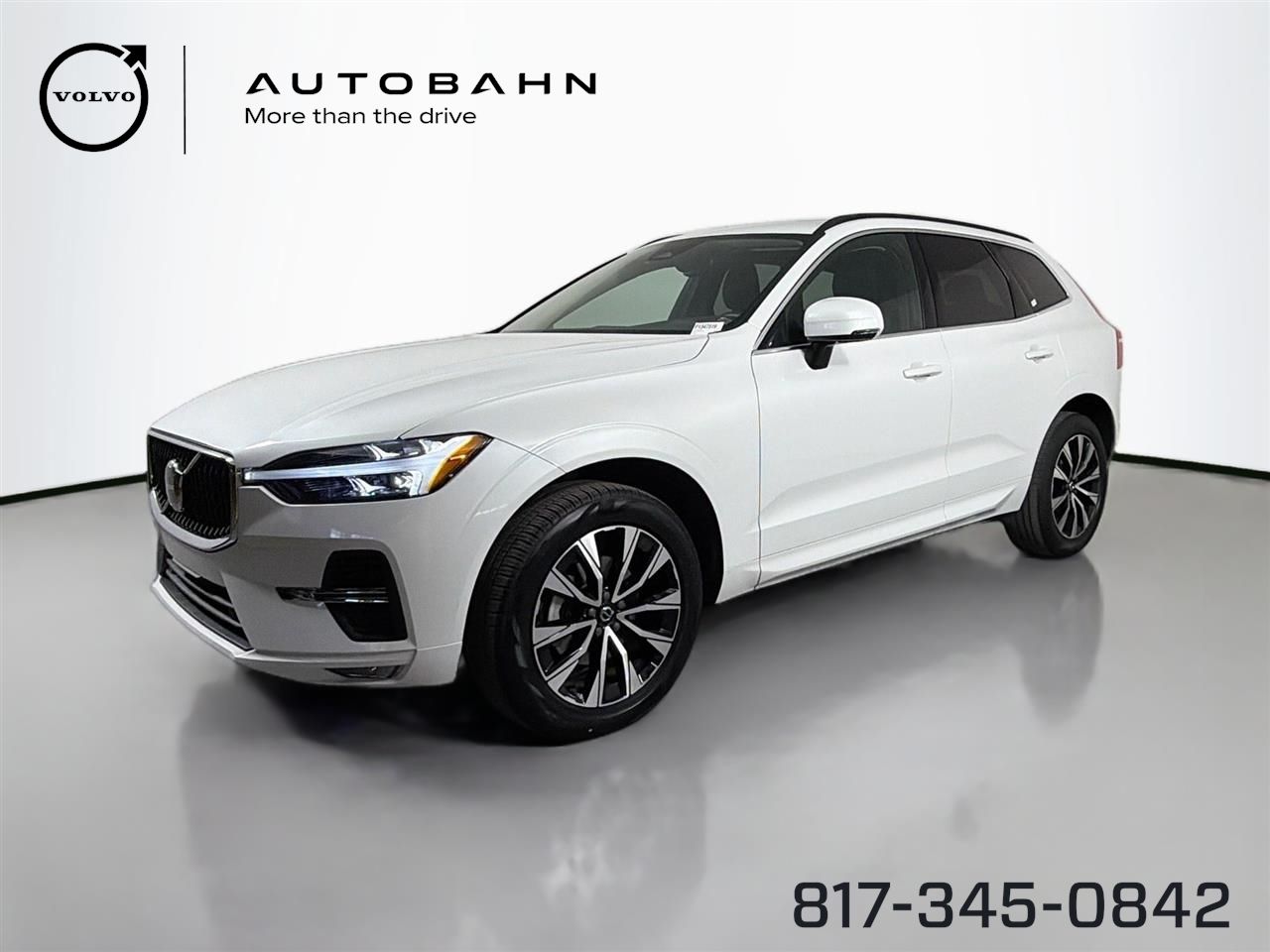 Crystal White Metallic 2023 Volvo XC60 B5 Core FWD SUV / Crossover Front-Wheel Drive Automatic